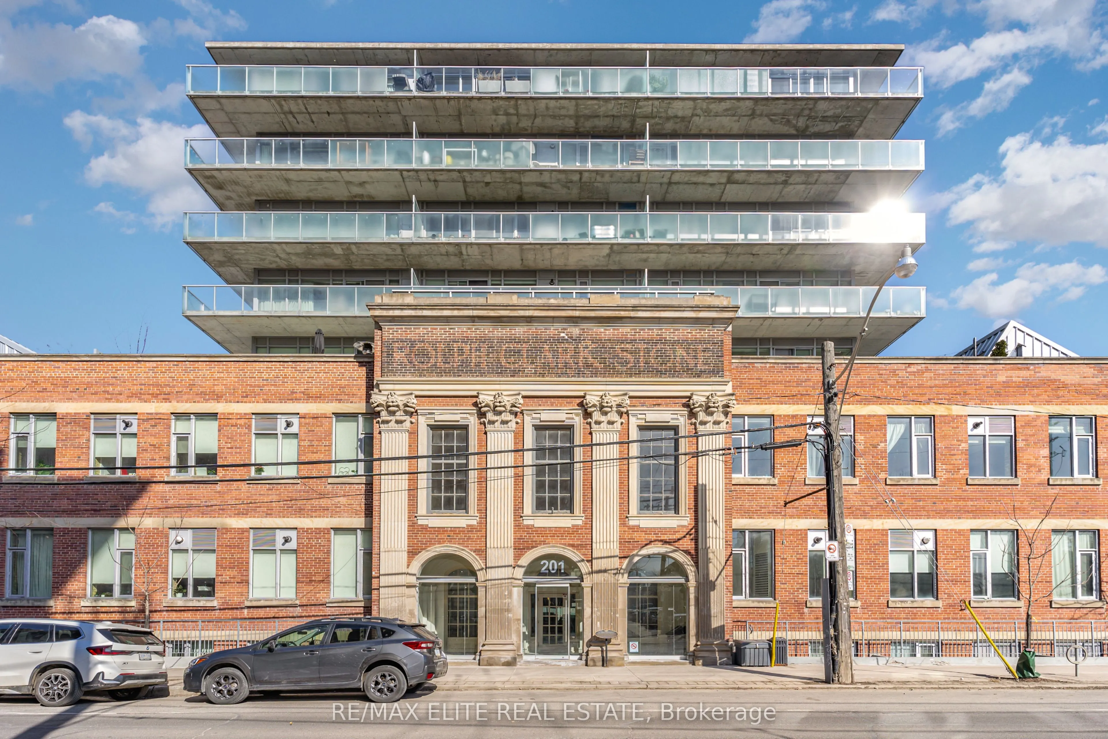 201 Carlaw Avenue, #412
