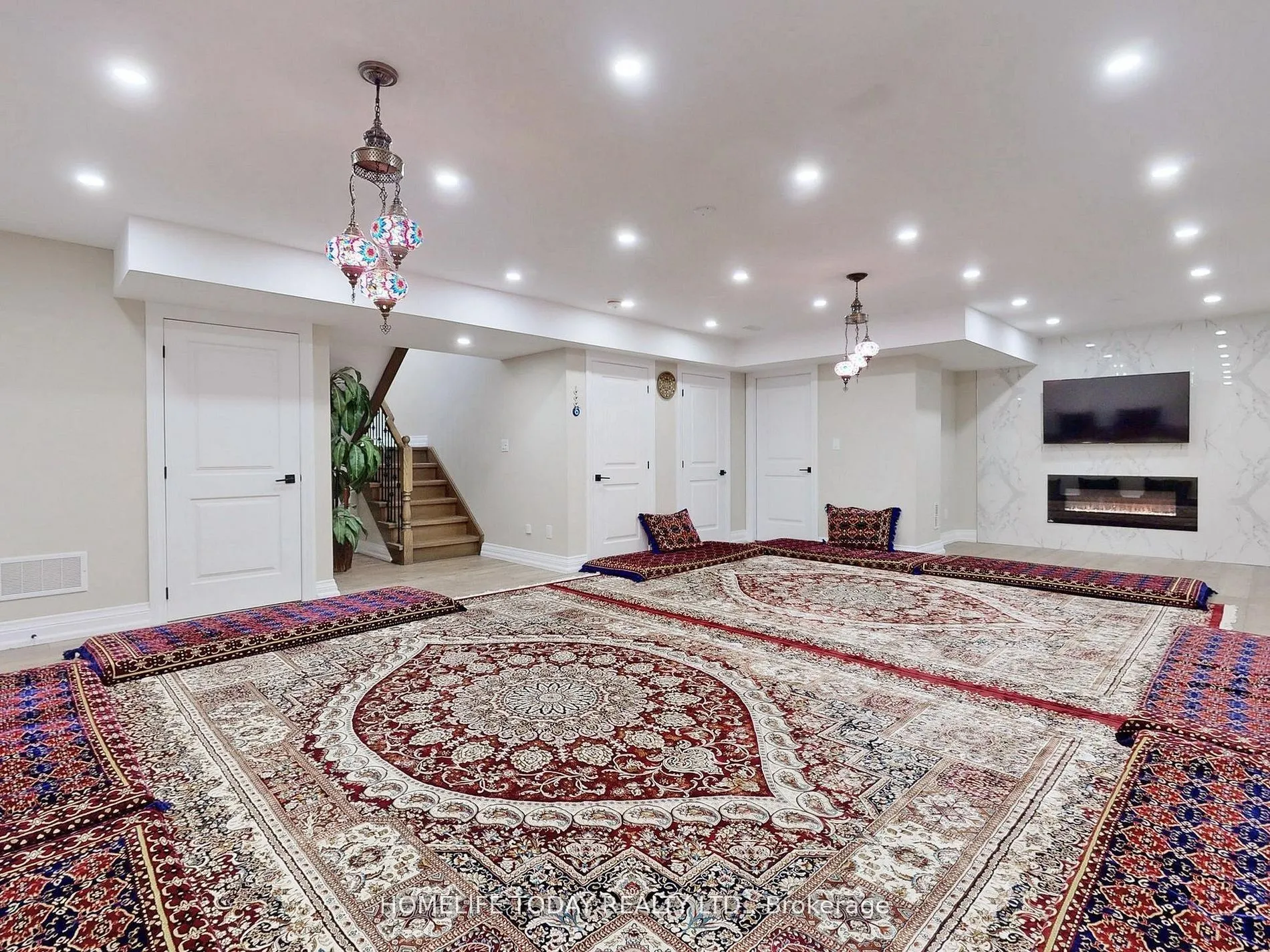 20 Chatterton Boulevard