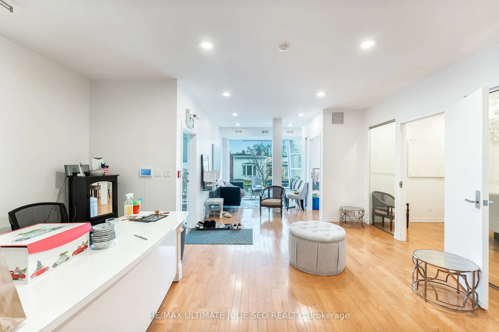 304 Danforth Avenue, #2nd floor