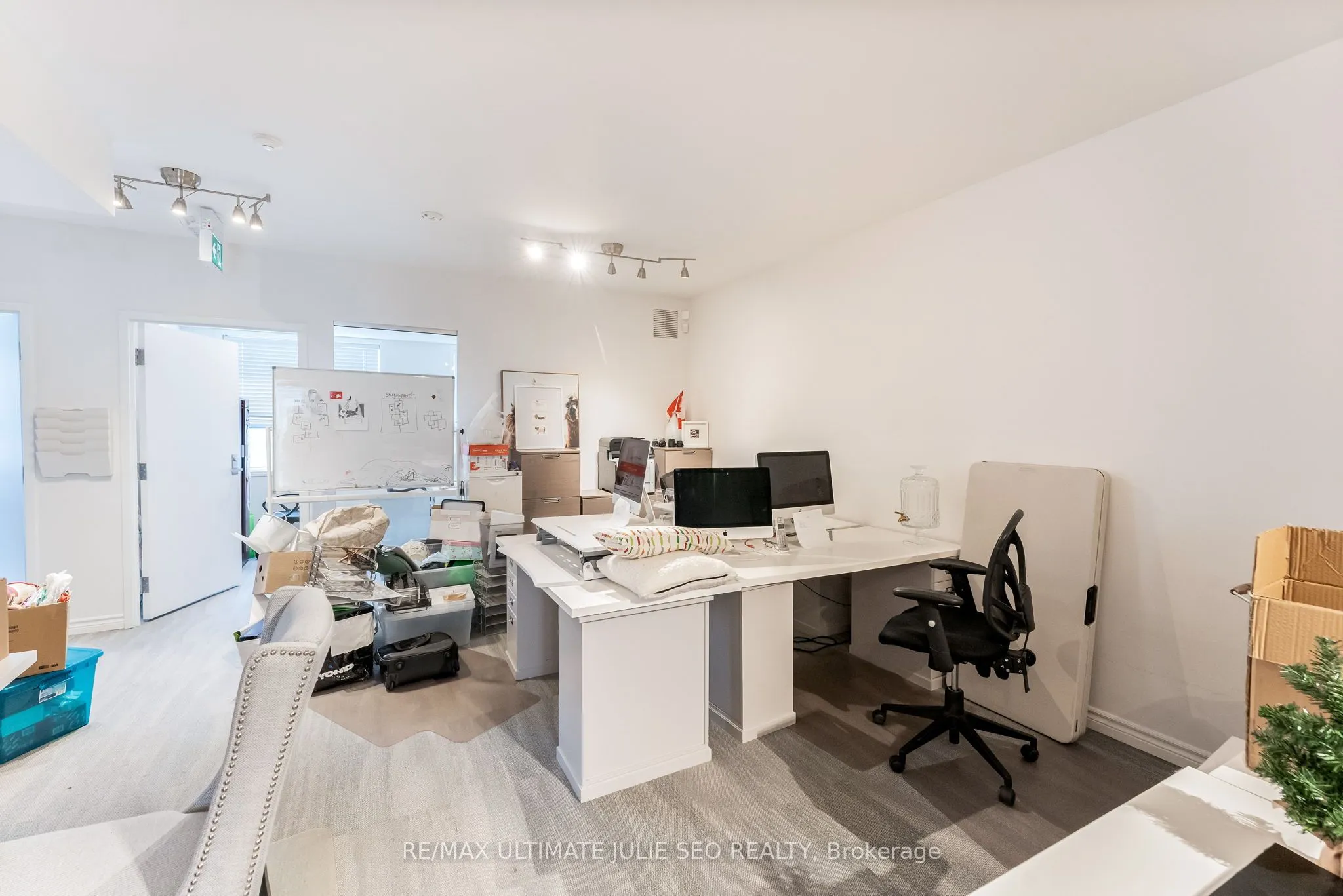 304 Danforth Avenue, #2nd floor