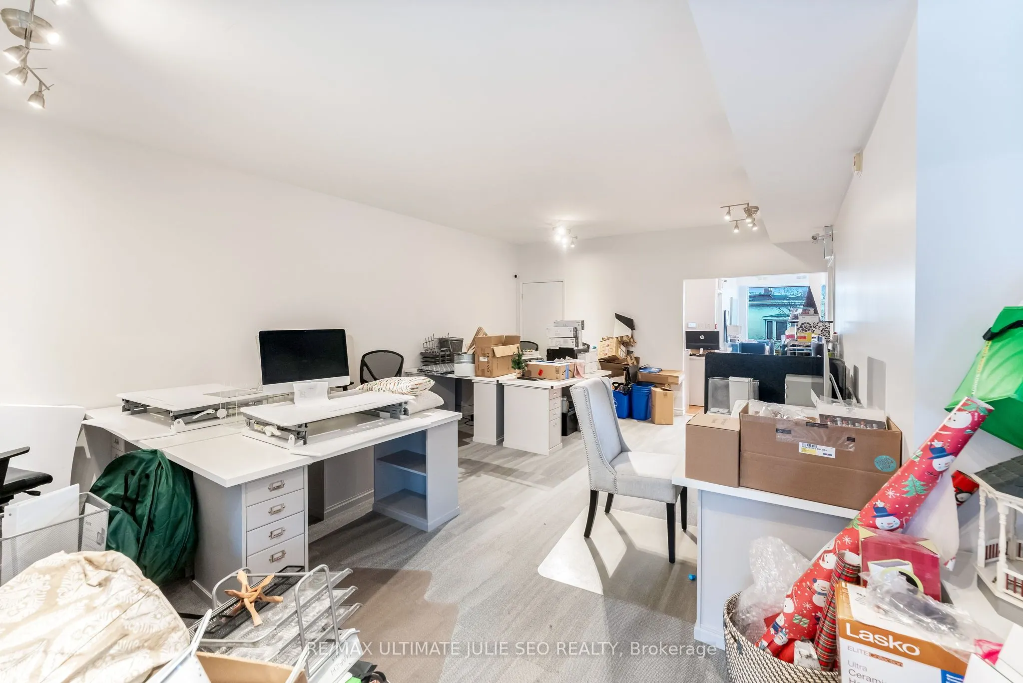 304 Danforth Avenue, #2nd floor