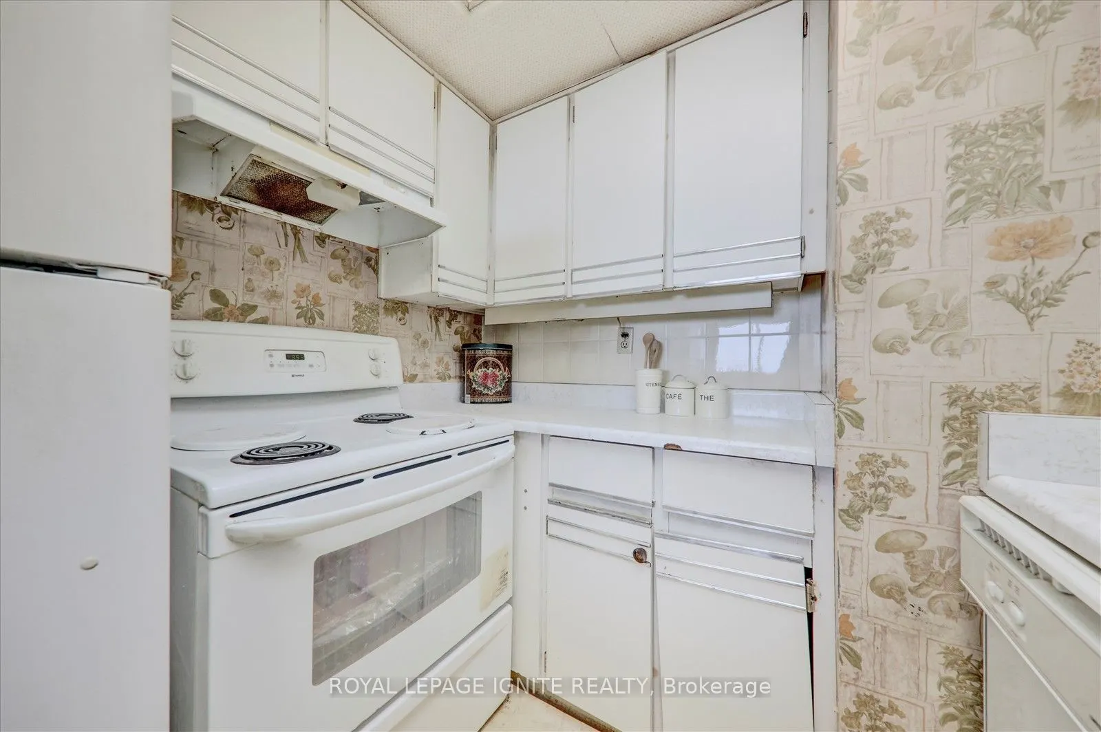121 Ling Road #1509