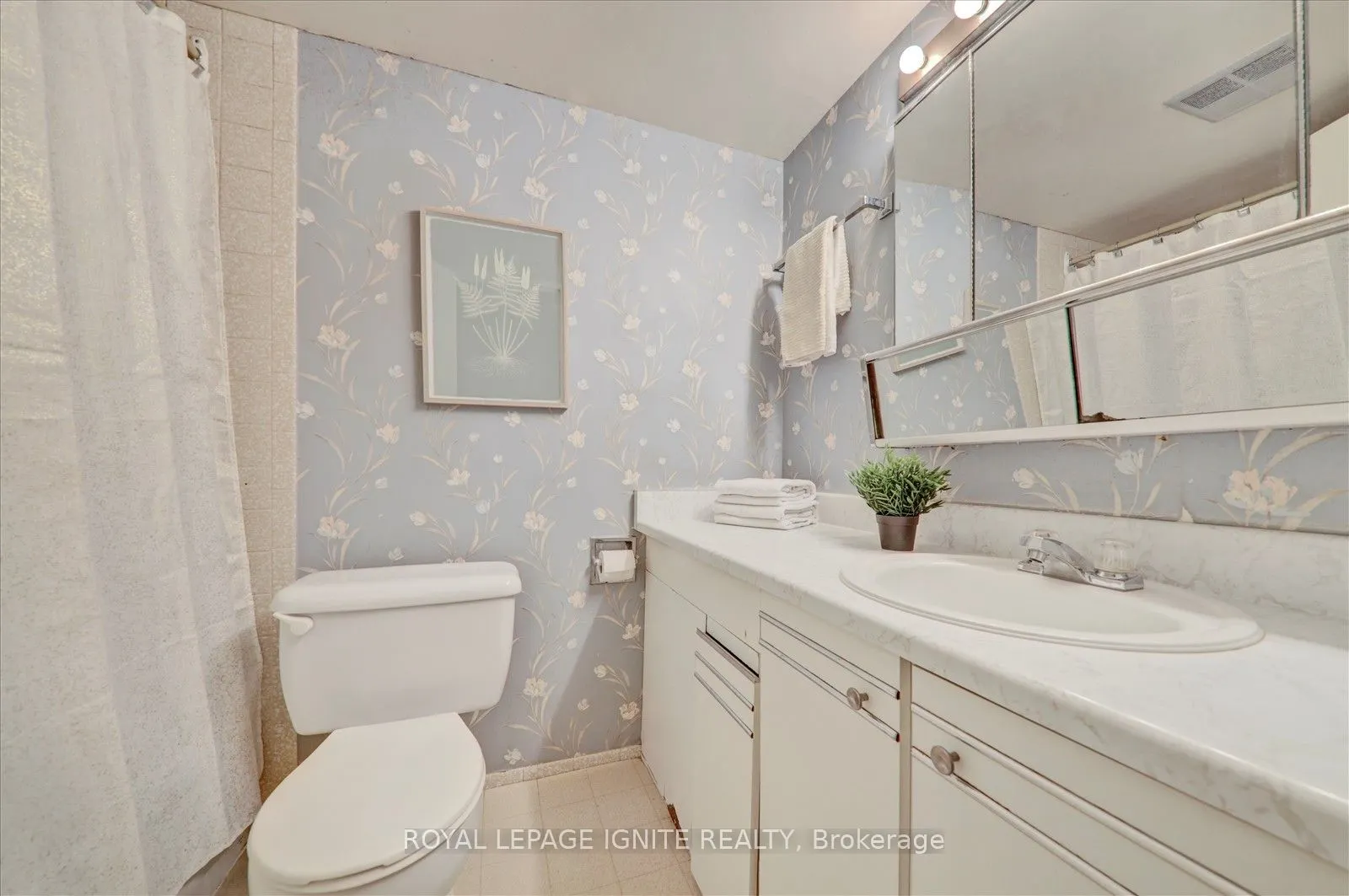 121 Ling Road #1509