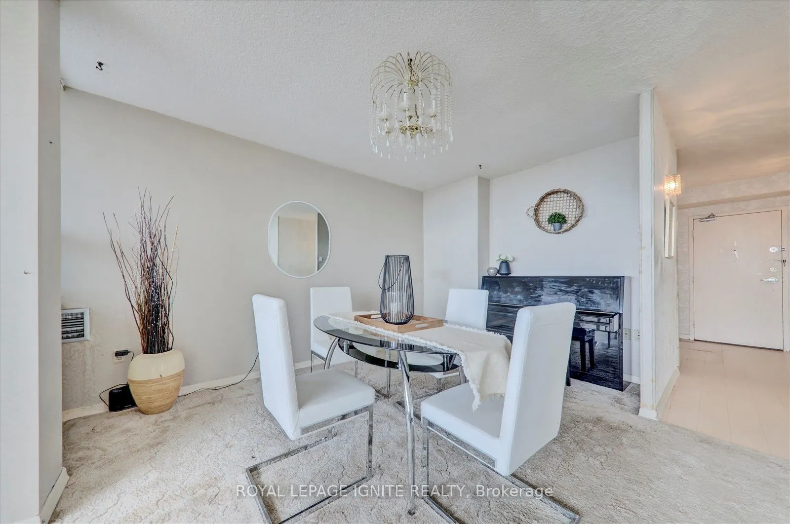121 Ling Road #1509