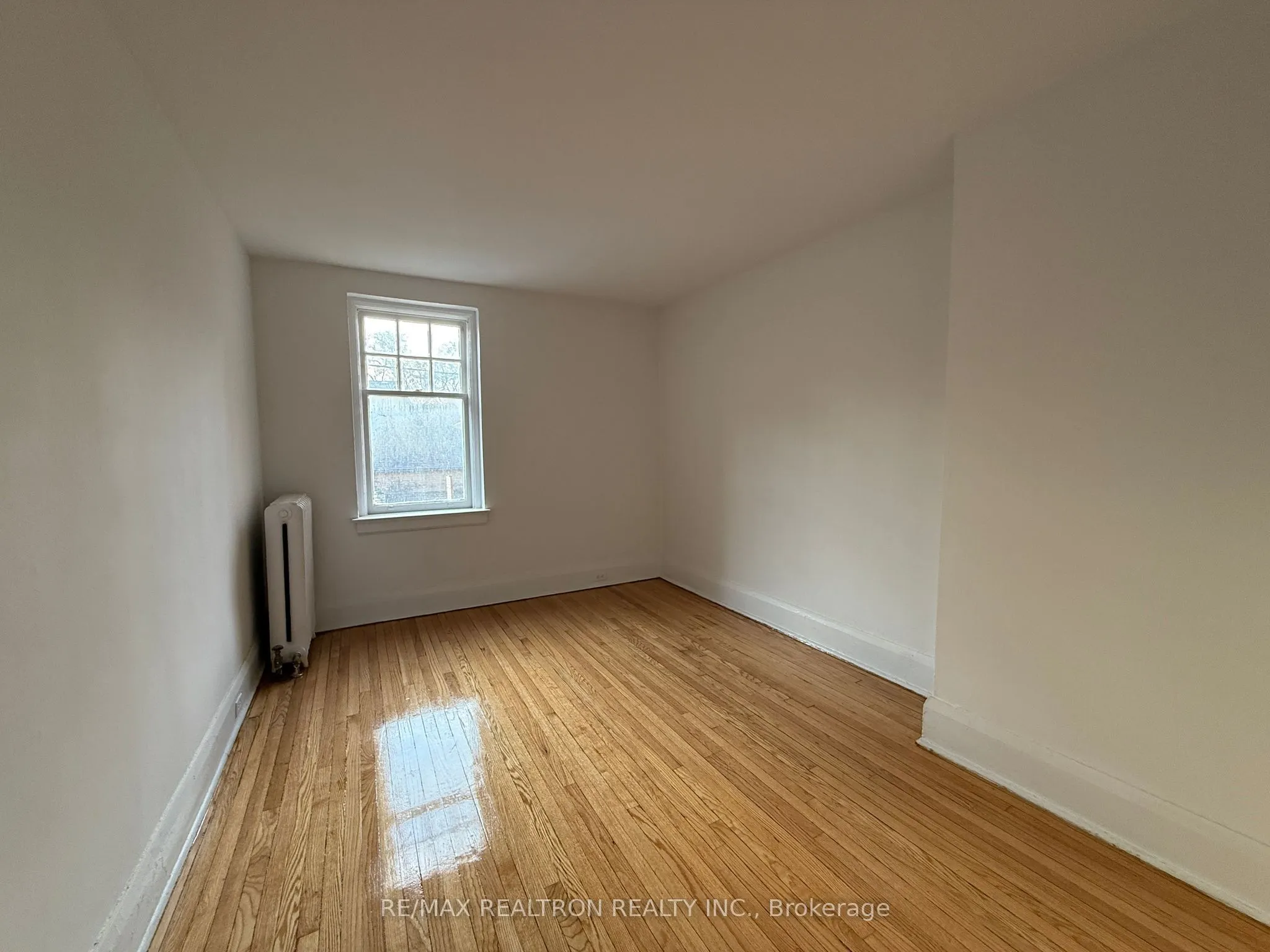 8 Kingston Road, #58