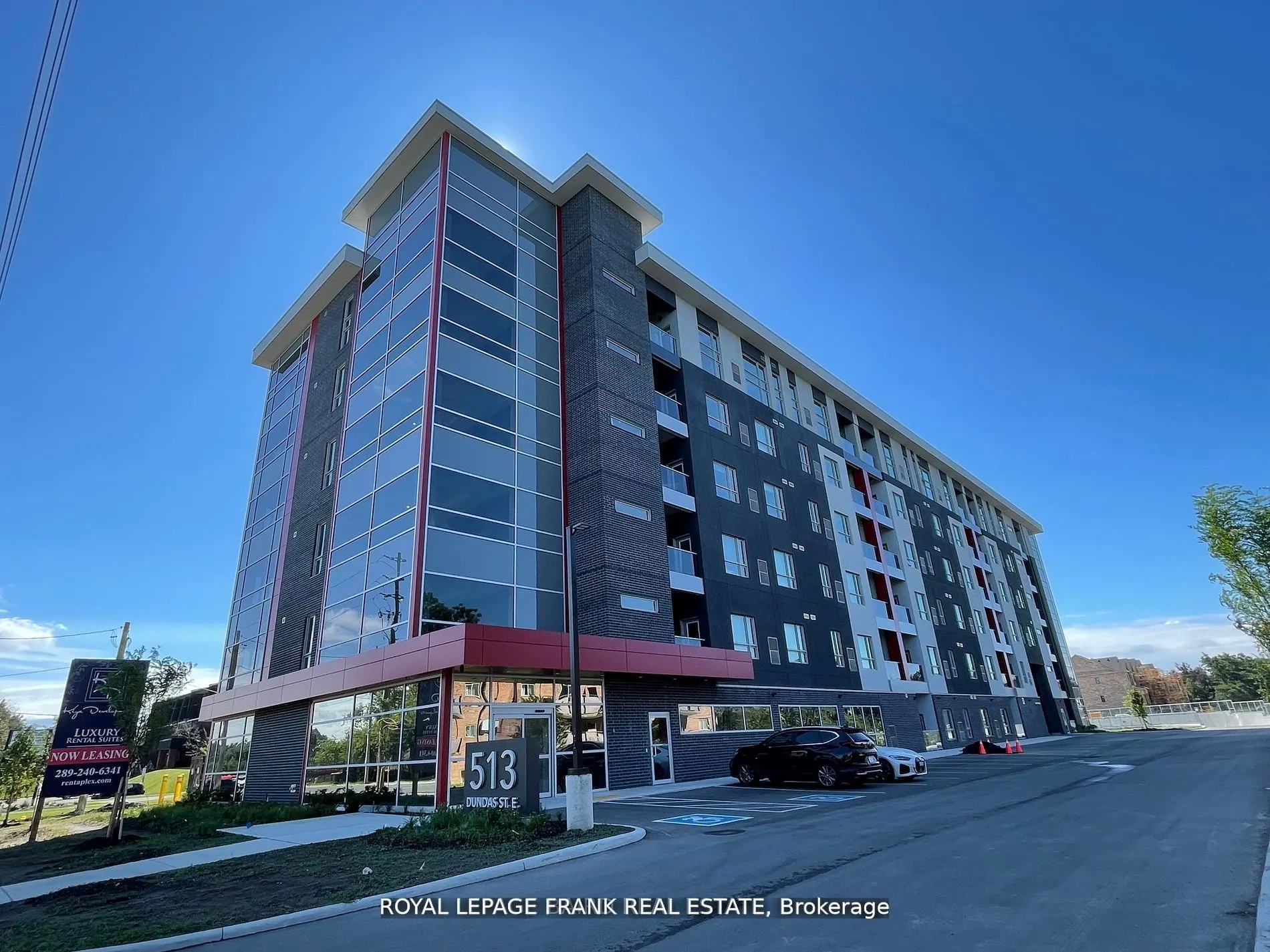 513 Dundas Street E, #E2