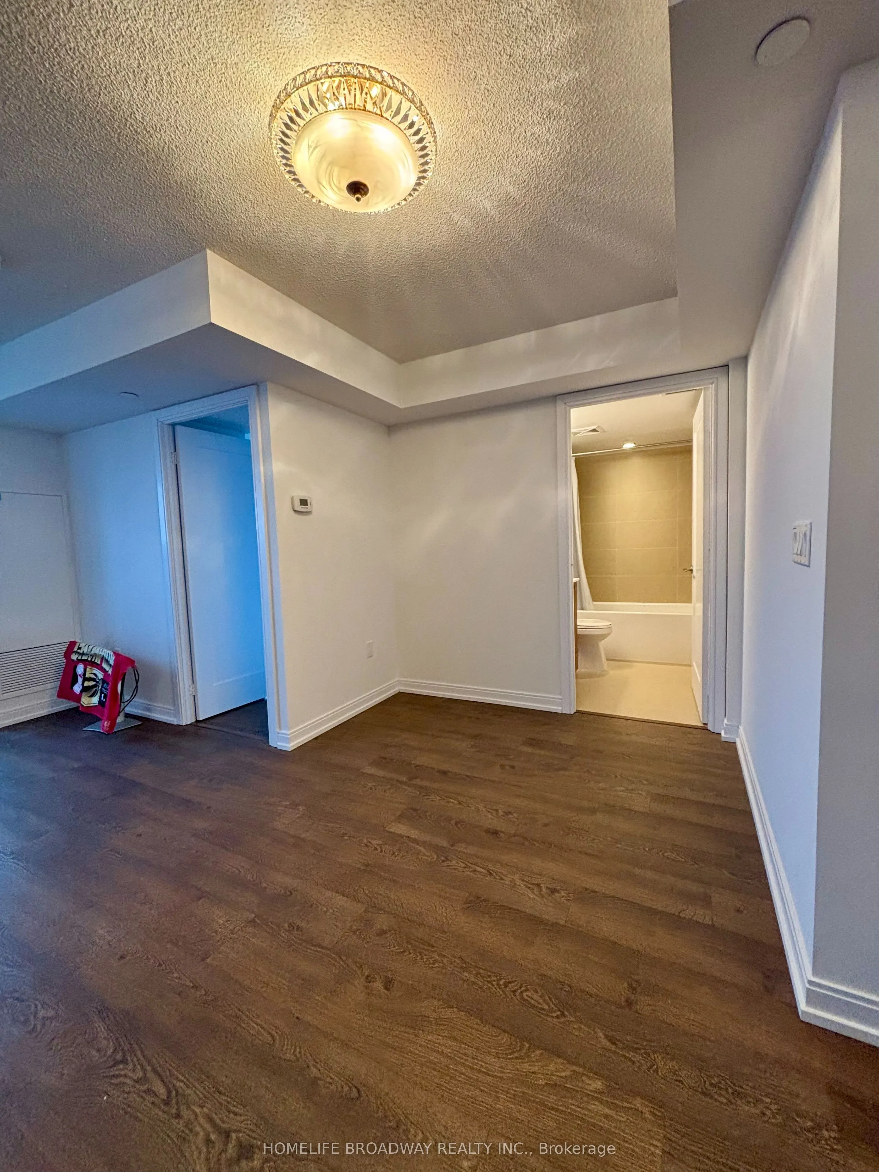 275 Village Green Square, #2718
