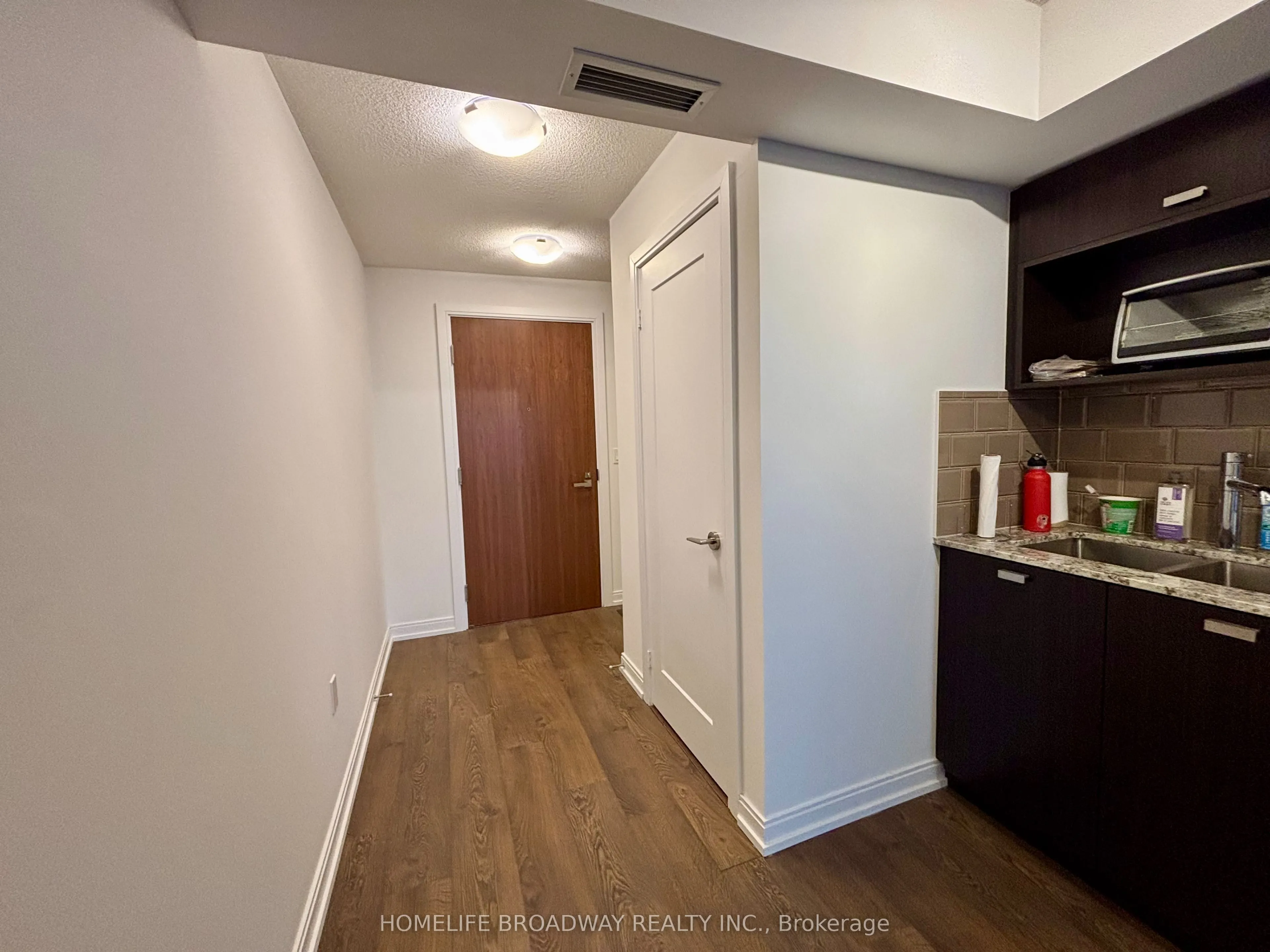 275 Village Green Square, #2718
