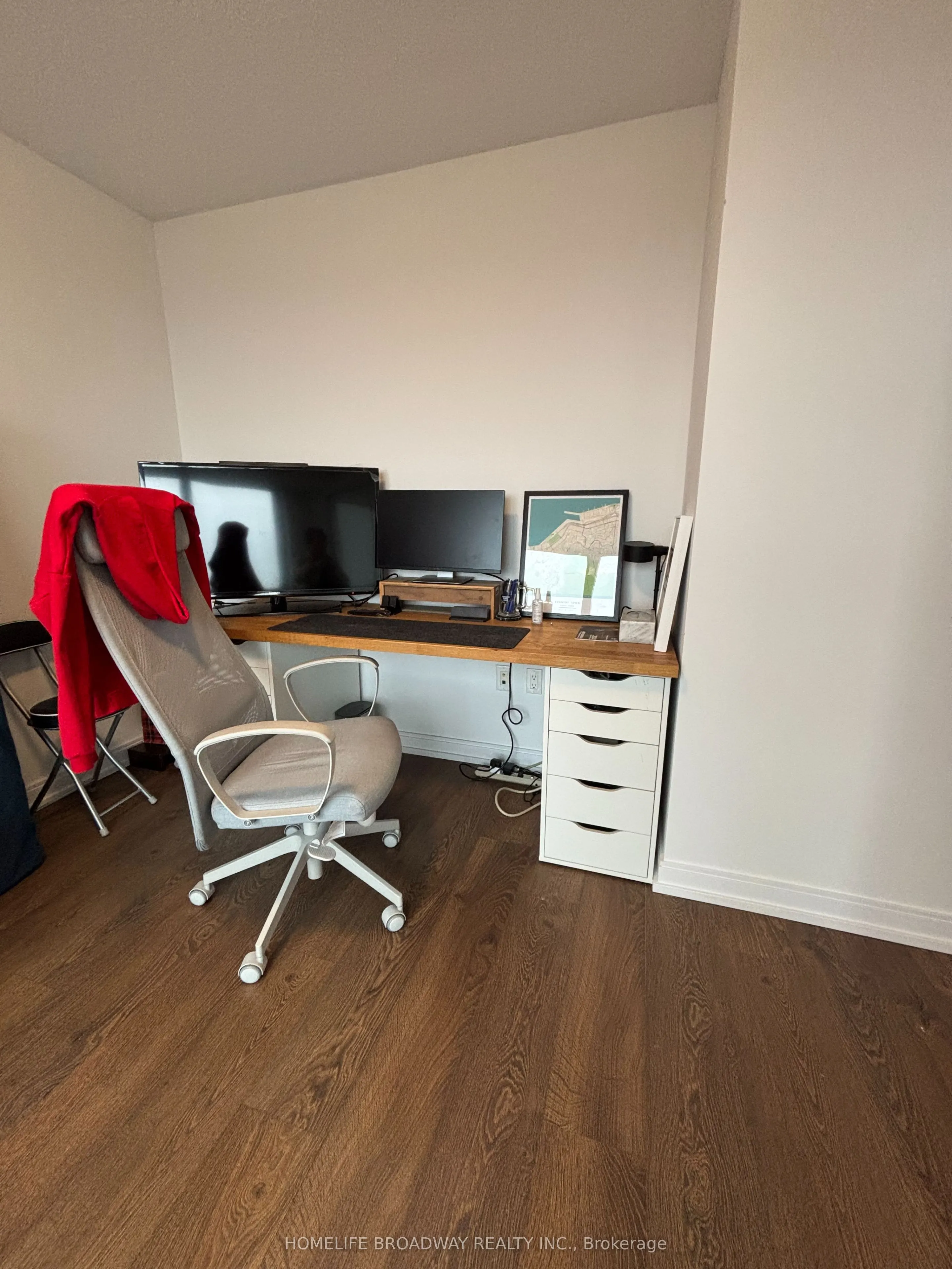 275 Village Green Square, #2718