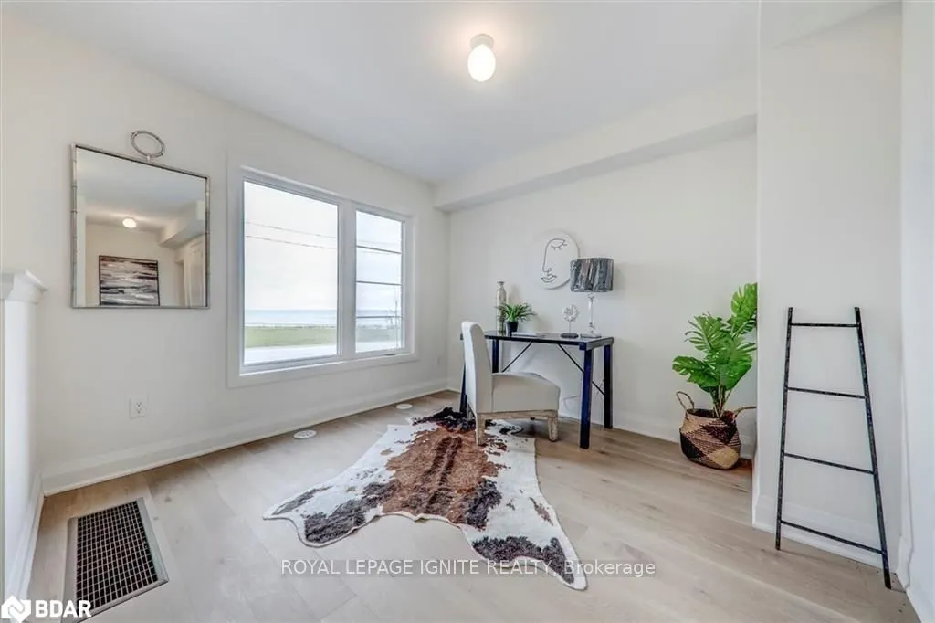 807 Port Darlington Road