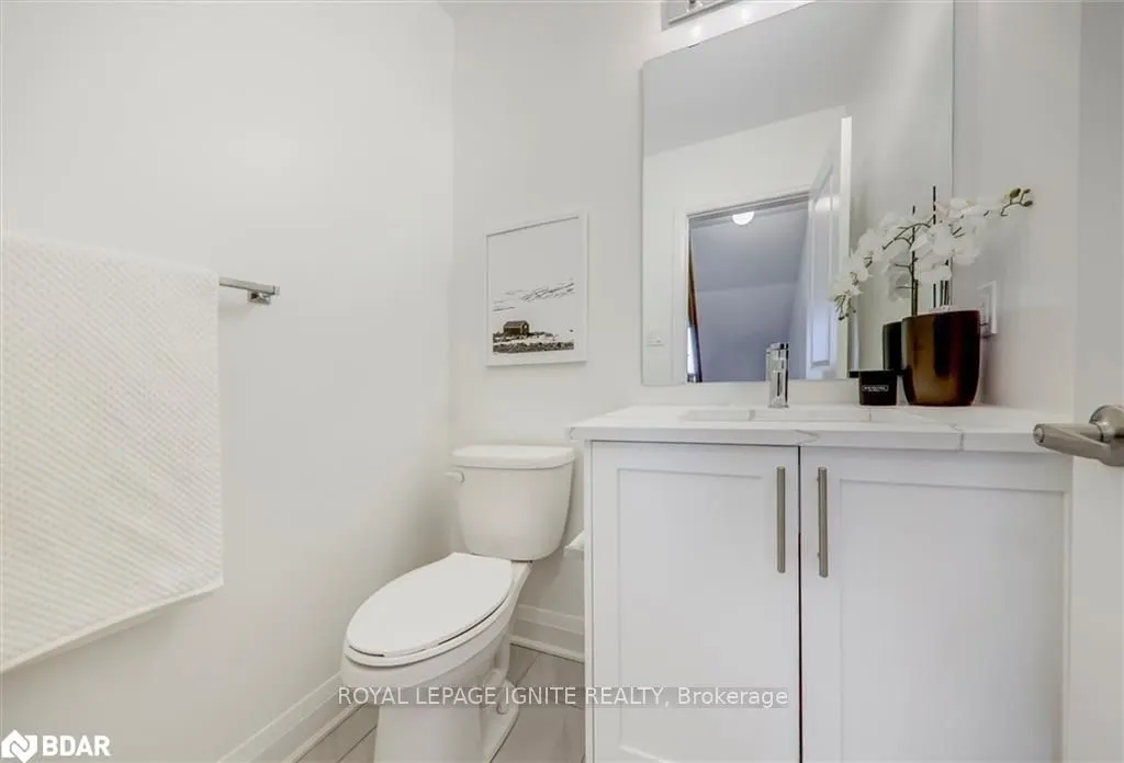 807 Port Darlington Road