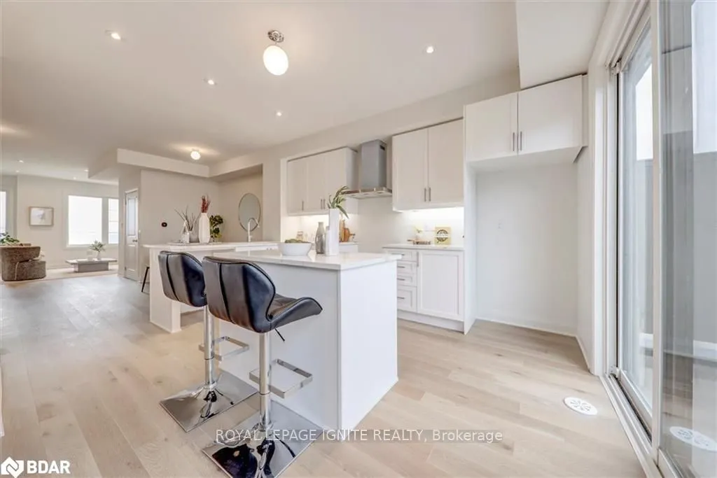 807 Port Darlington Road