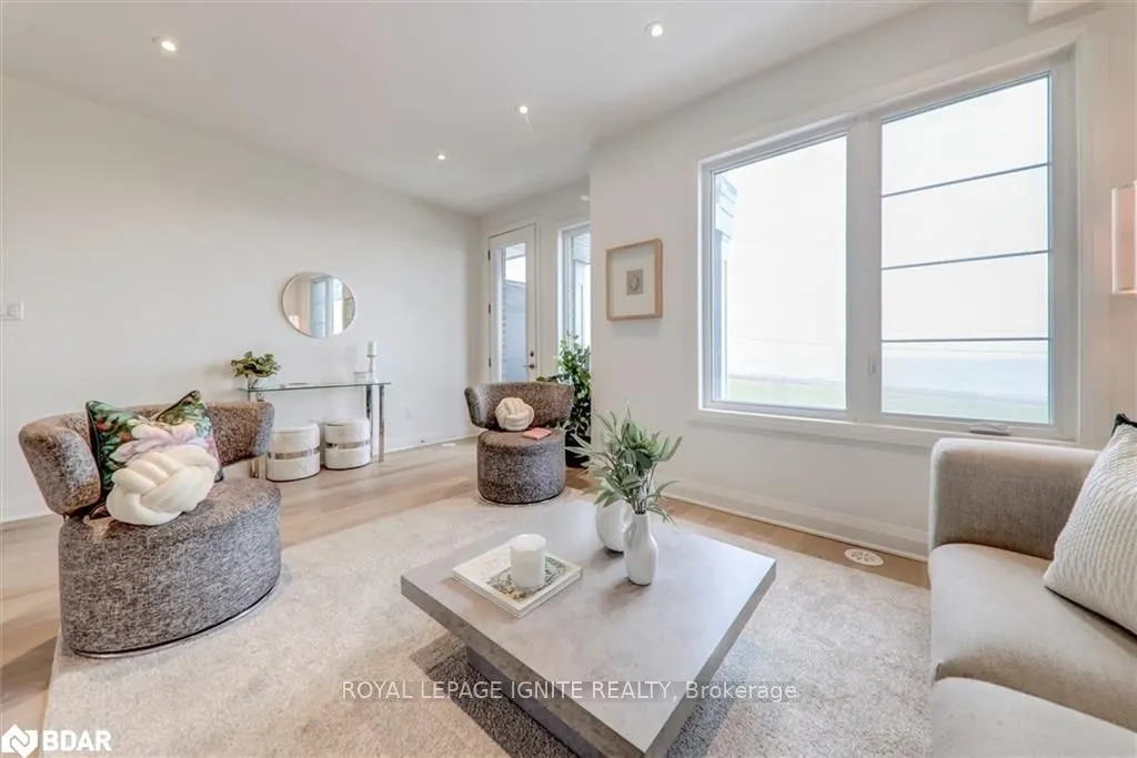 807 Port Darlington Road