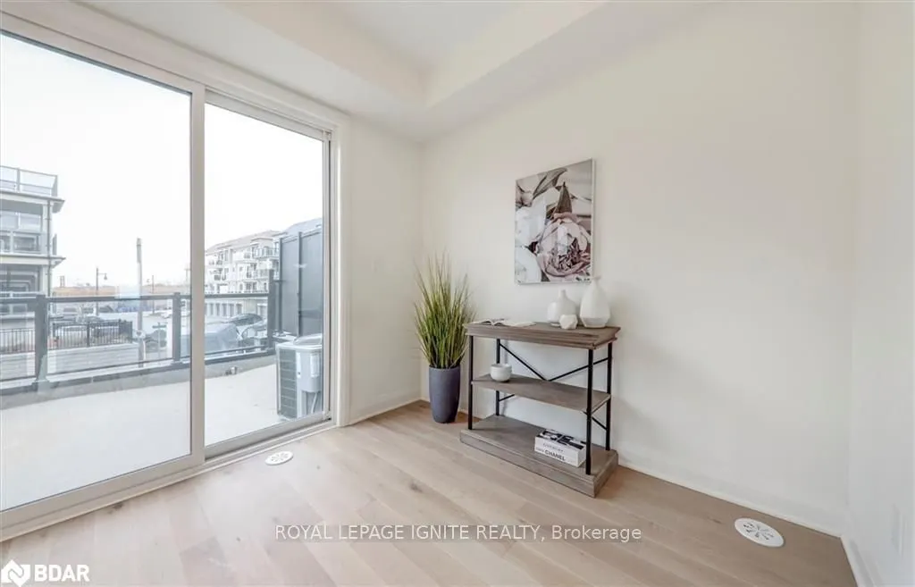 807 Port Darlington Road