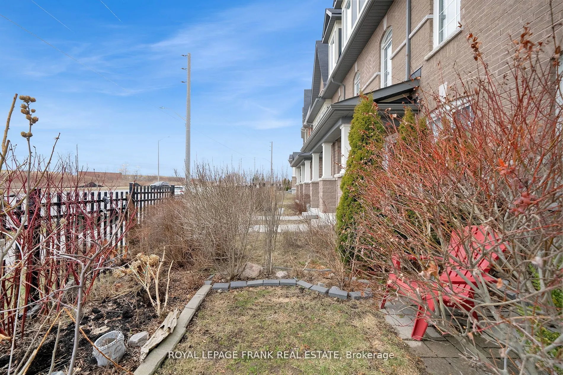 1379 Salem Road N