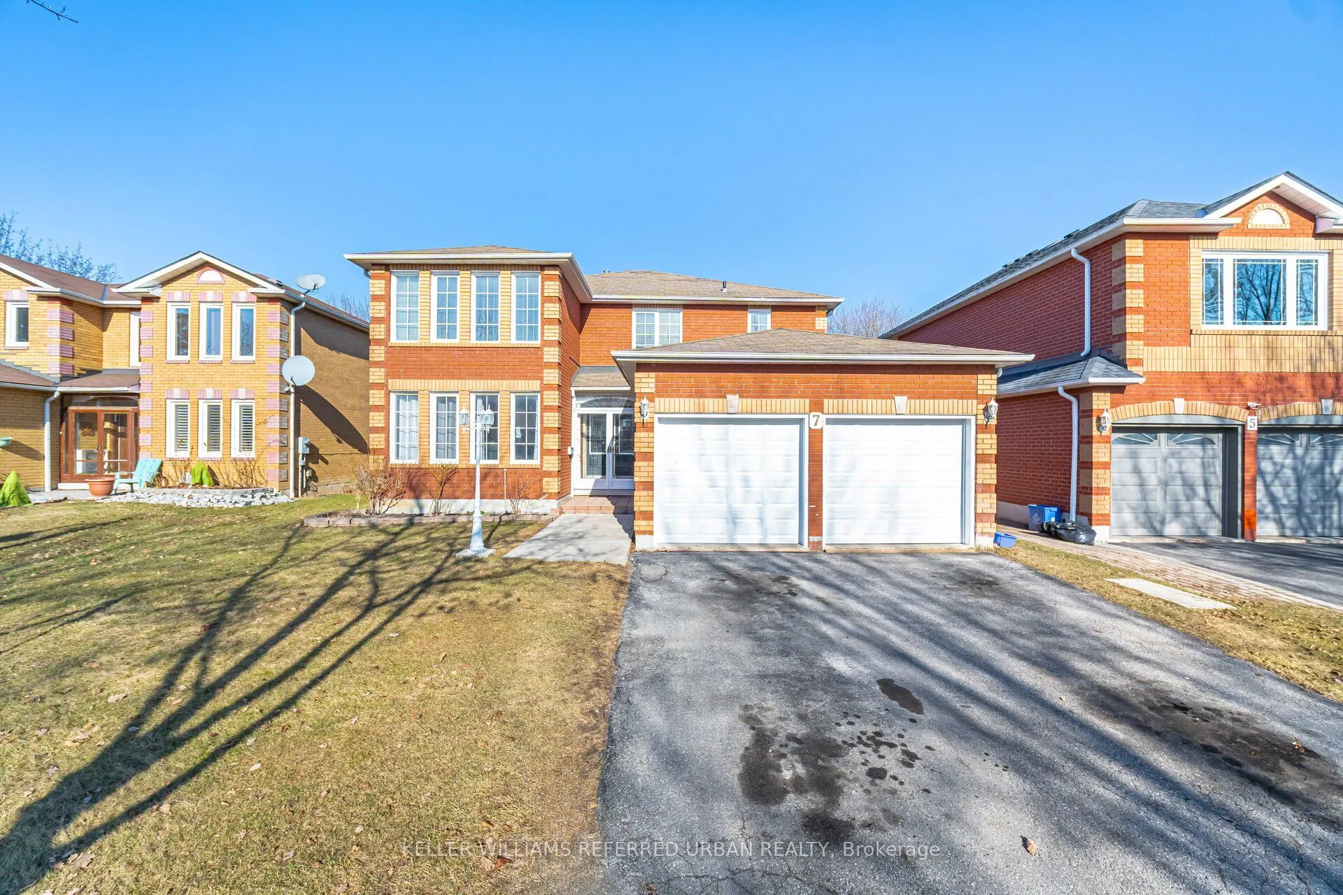 7 Holmes Crescent