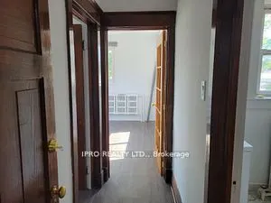 719 Coxwell Avenue, #Upper 3