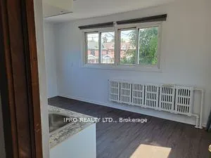 719 Coxwell Avenue, #Upper 3