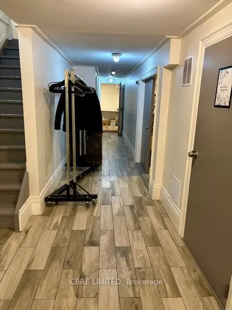 1092 Danforth Avenue, #Main Floor