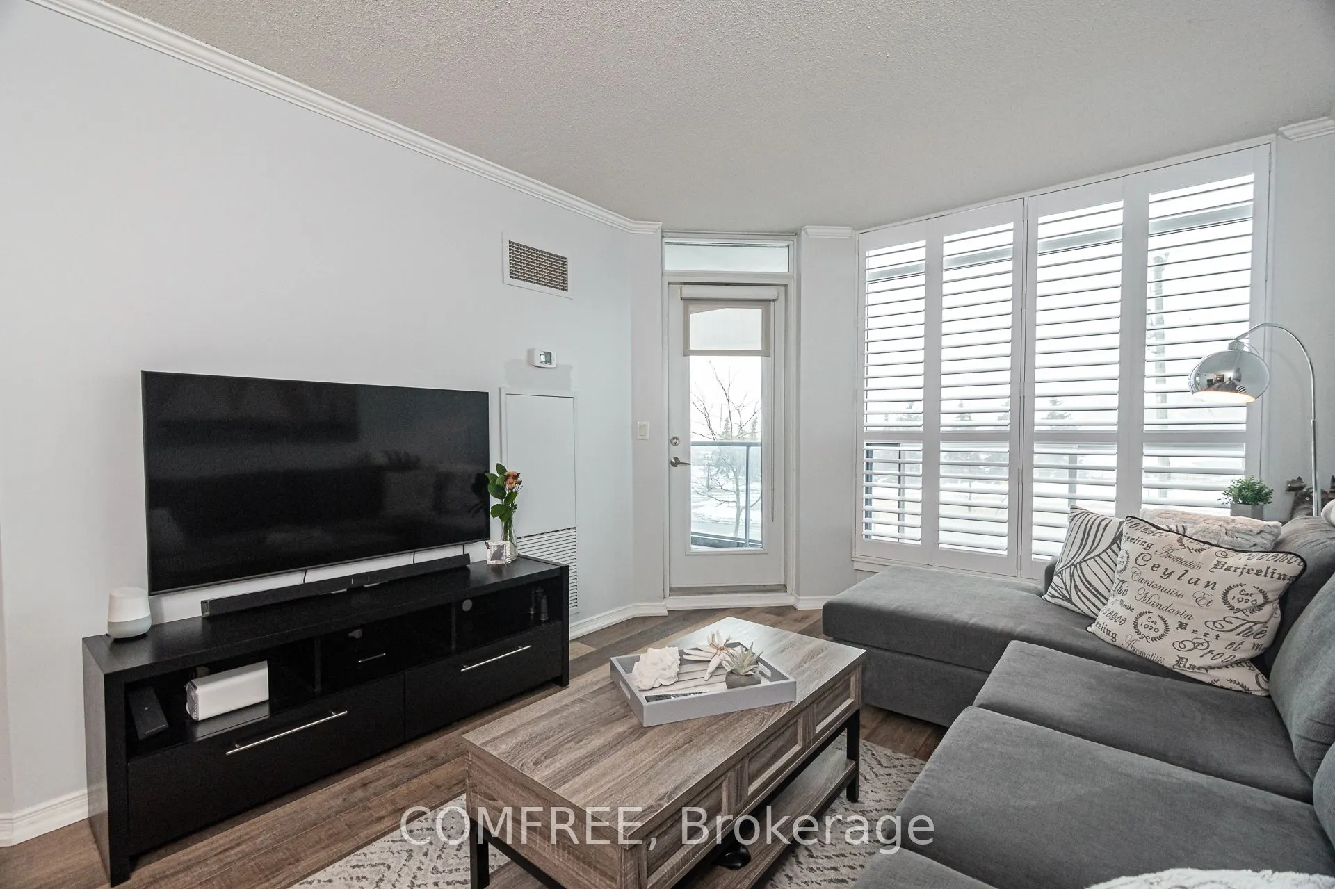 340 Watson Street W, #110