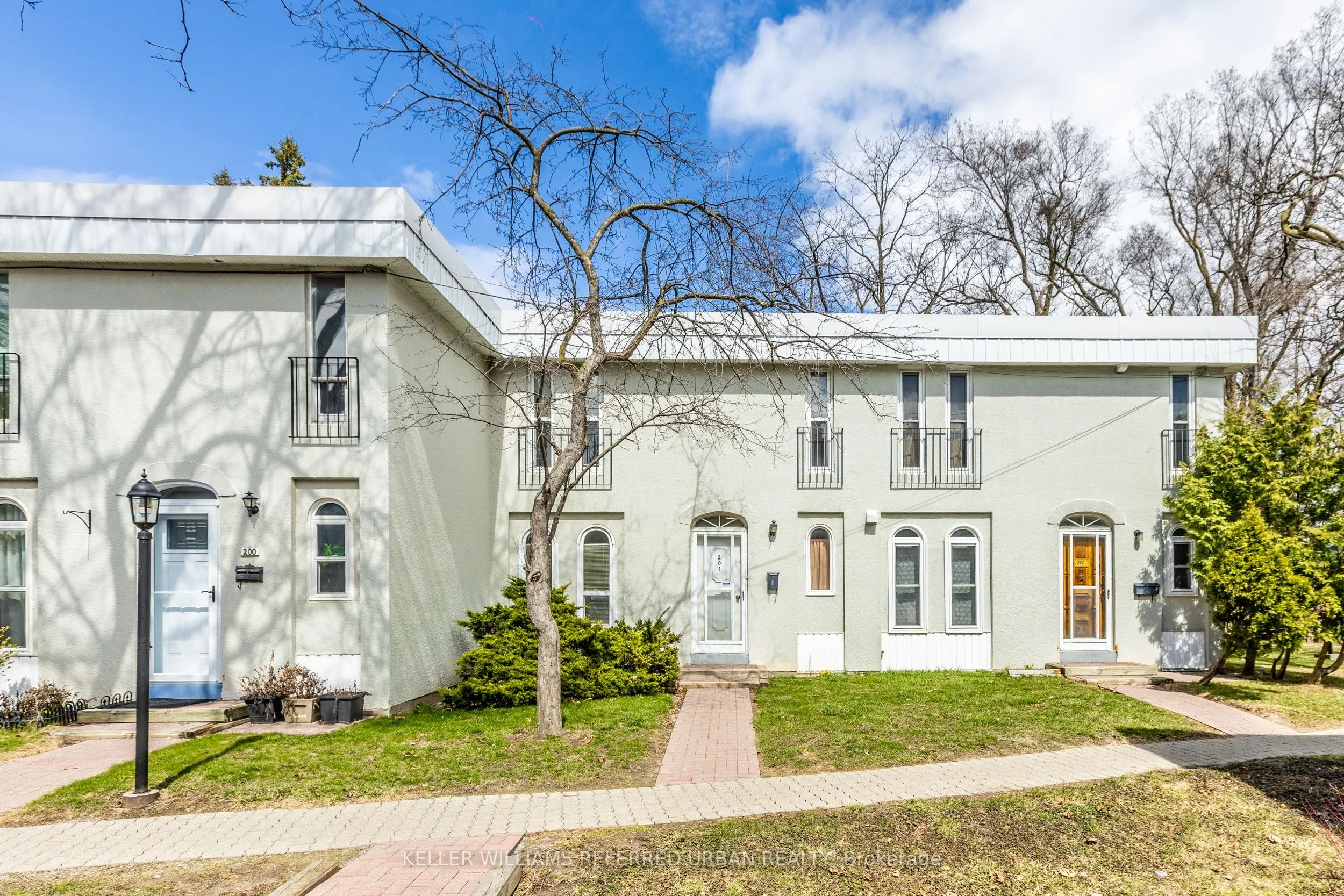 70 Cass Avenue, #201