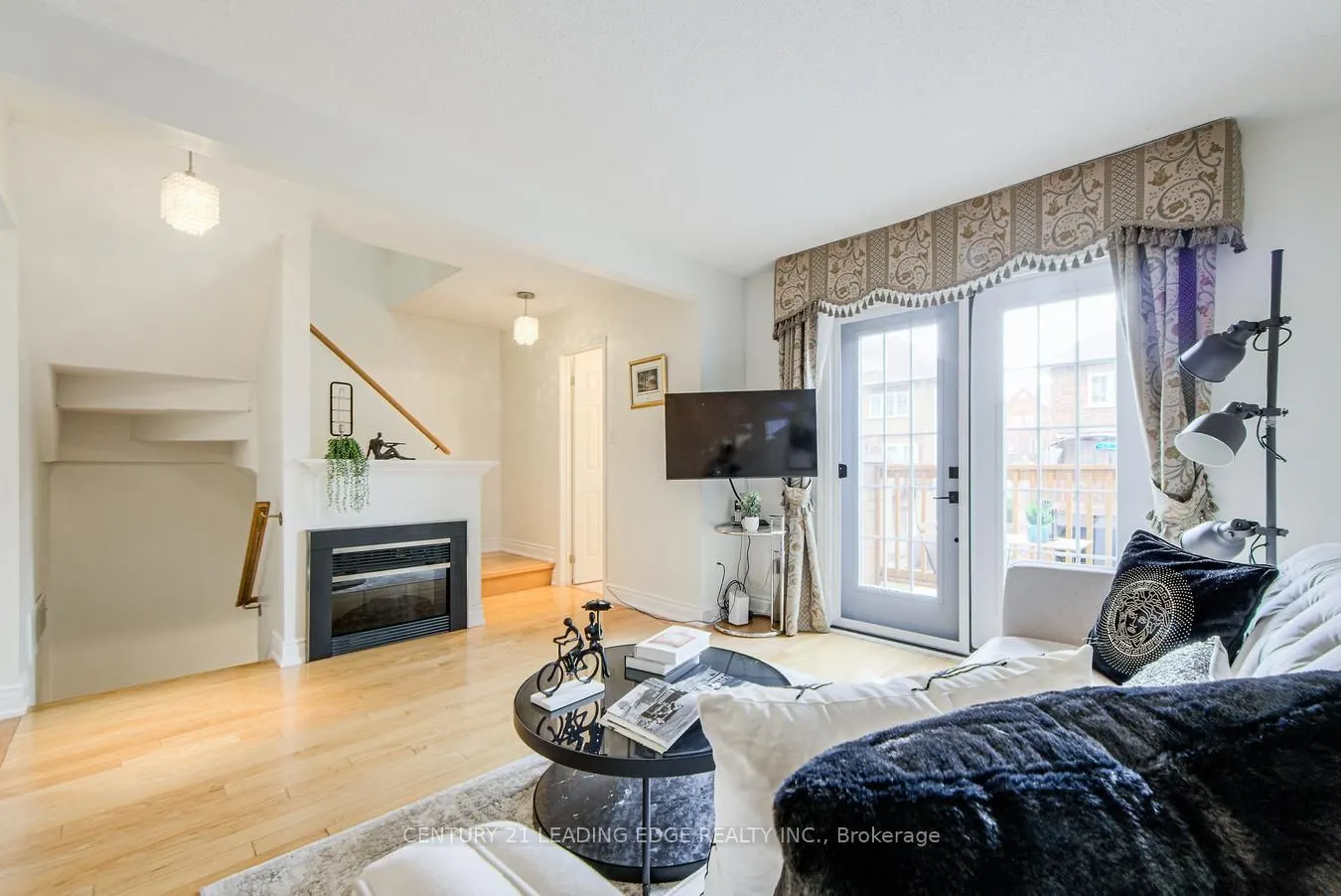 2 Hedge End Road, #49