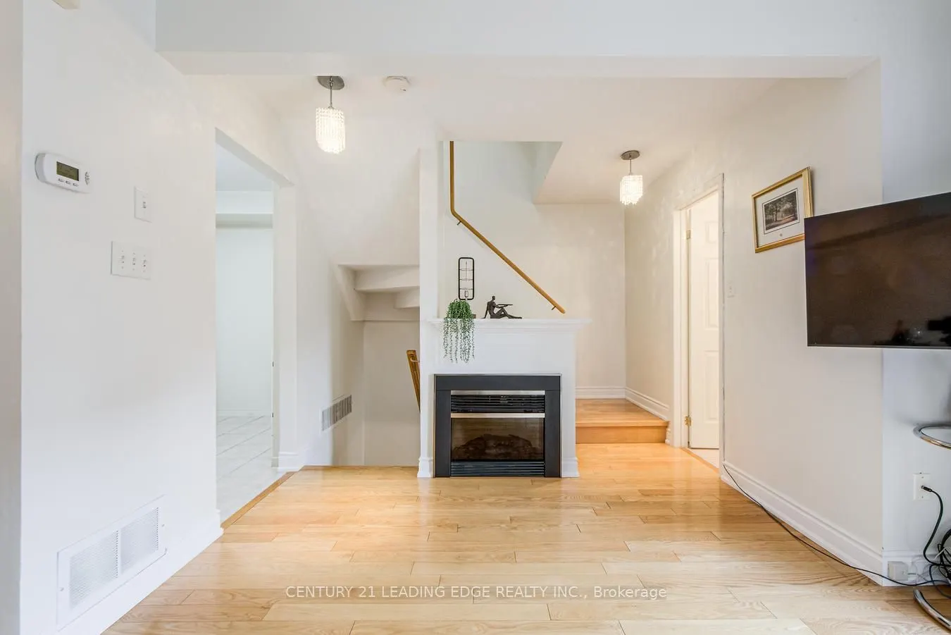 2 Hedge End Road, #49