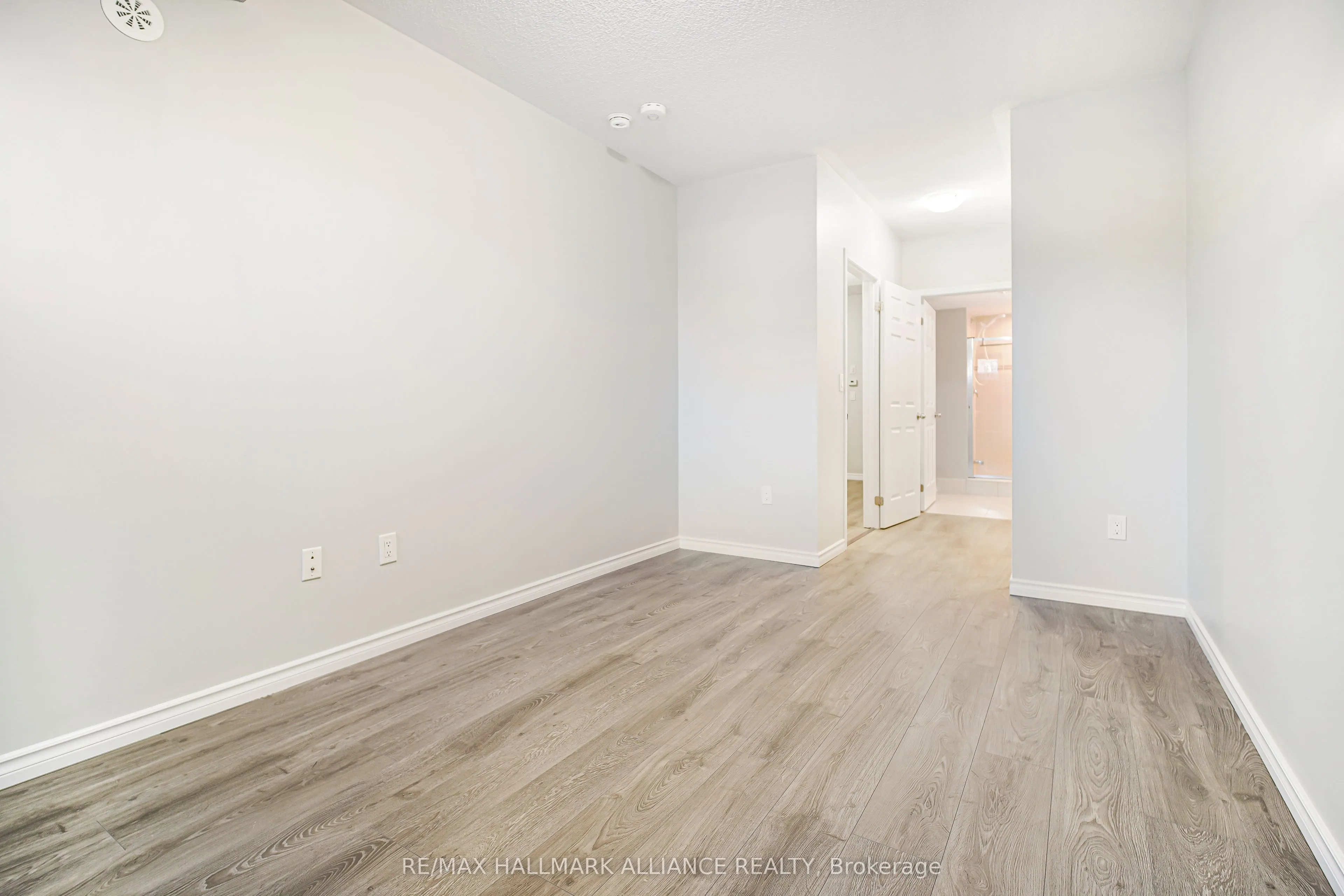 8835 Sheppard Avenue E, #111