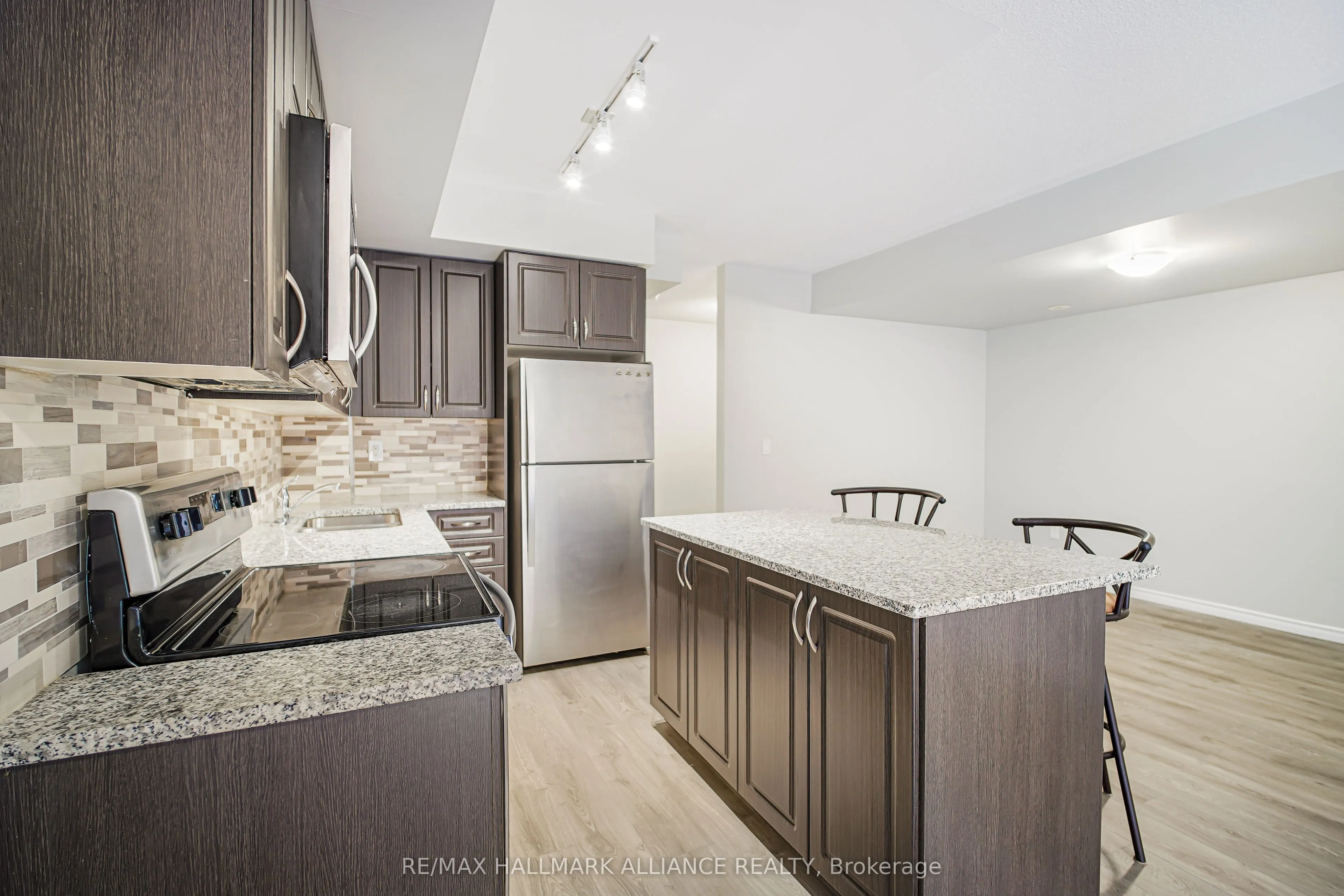 8835 Sheppard Avenue E, #111