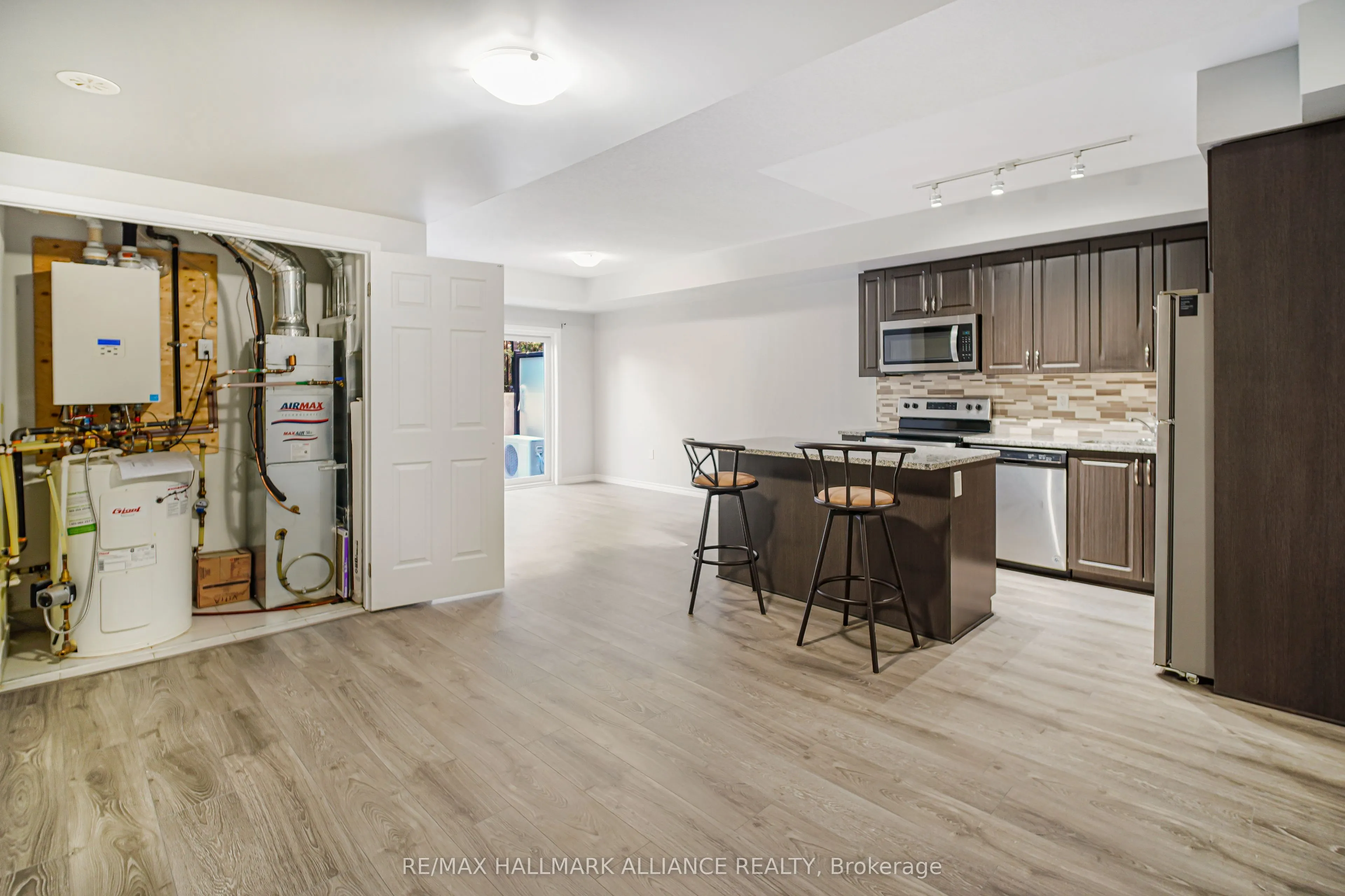 8835 Sheppard Avenue E, #111