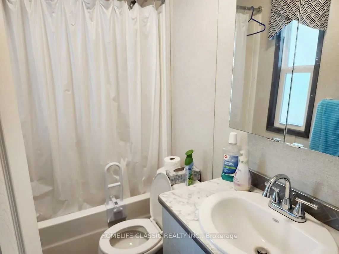 225 Platten Boulevard