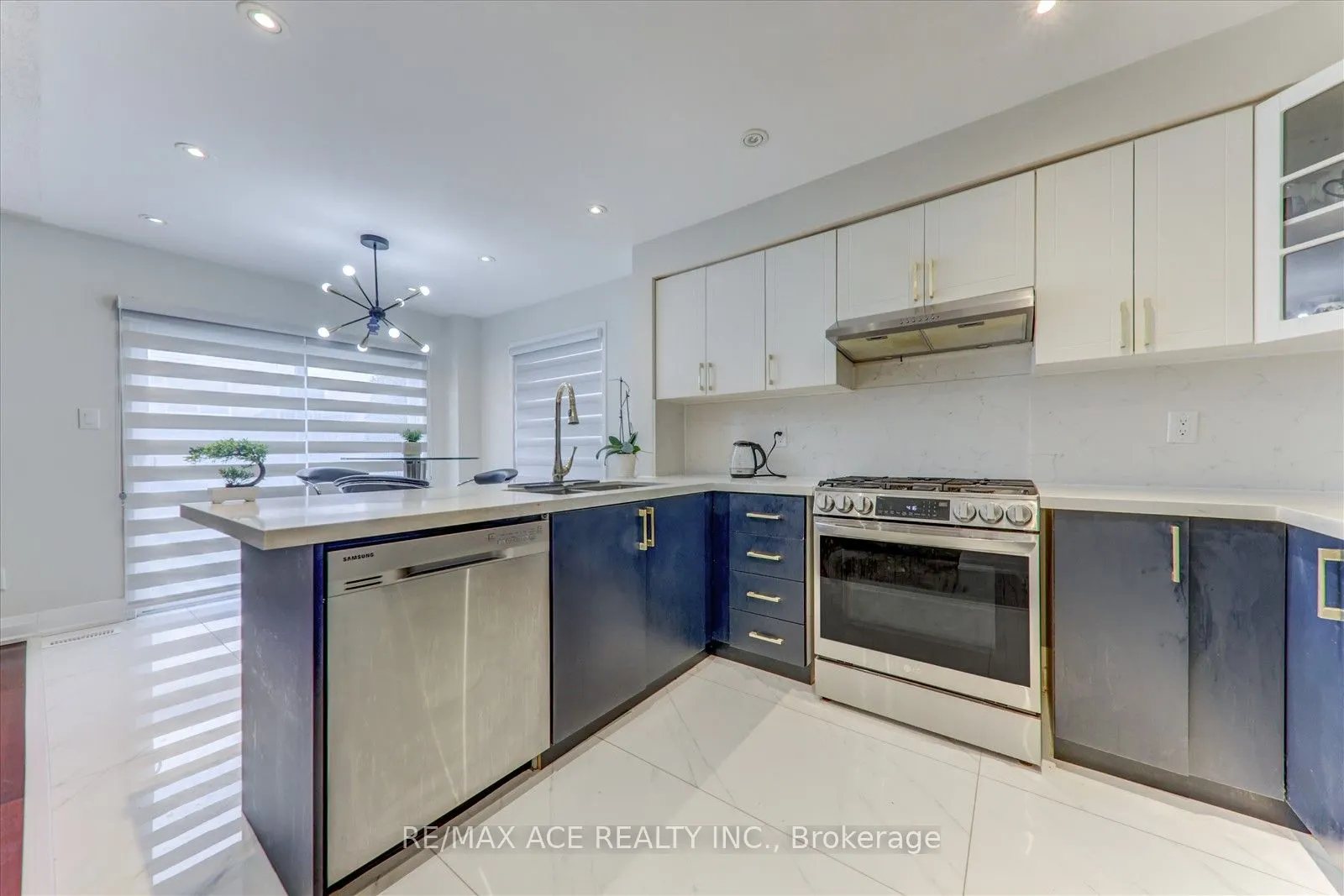 11 Middlecote Drive