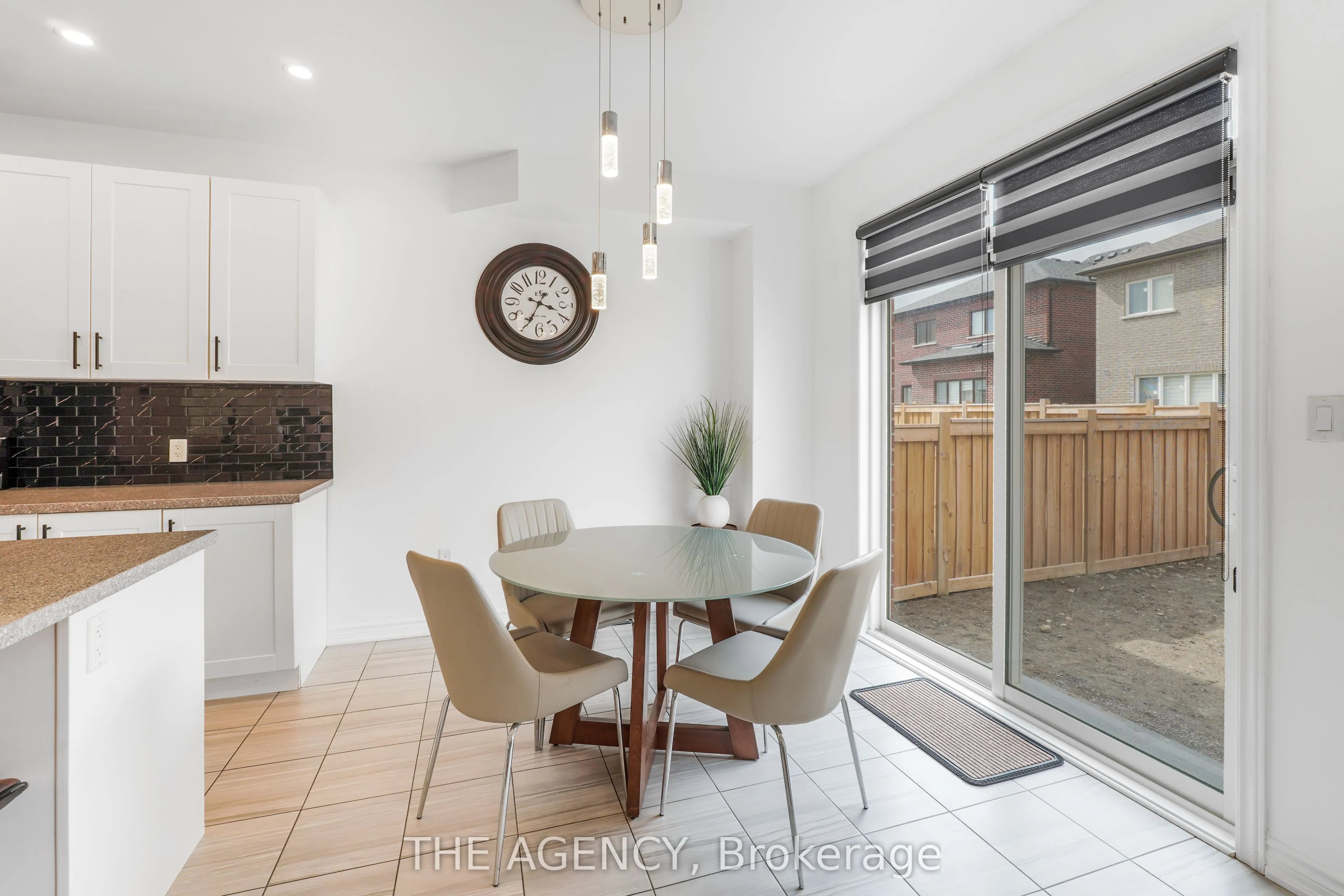 10 Moses Crescent