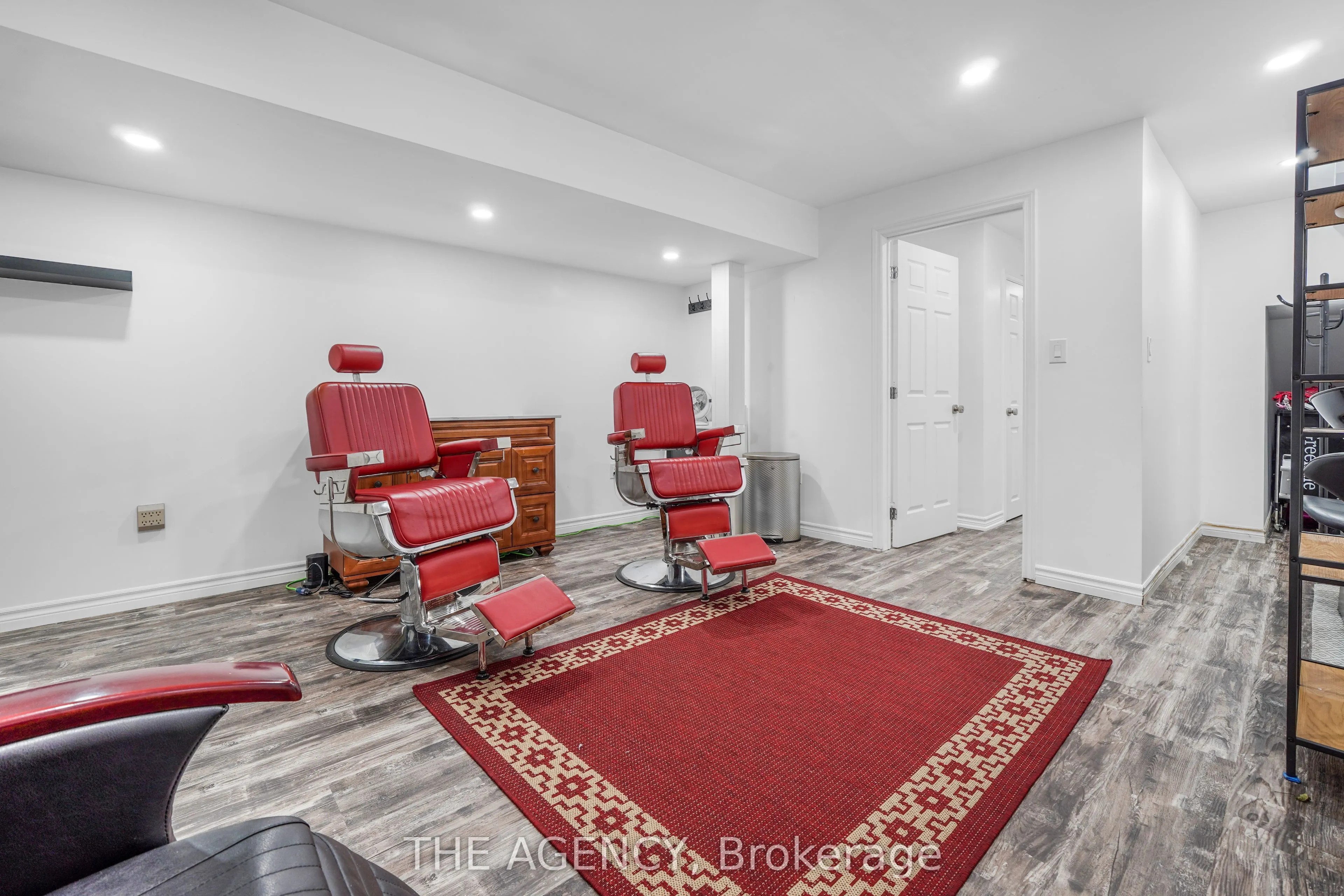 10 Moses Crescent