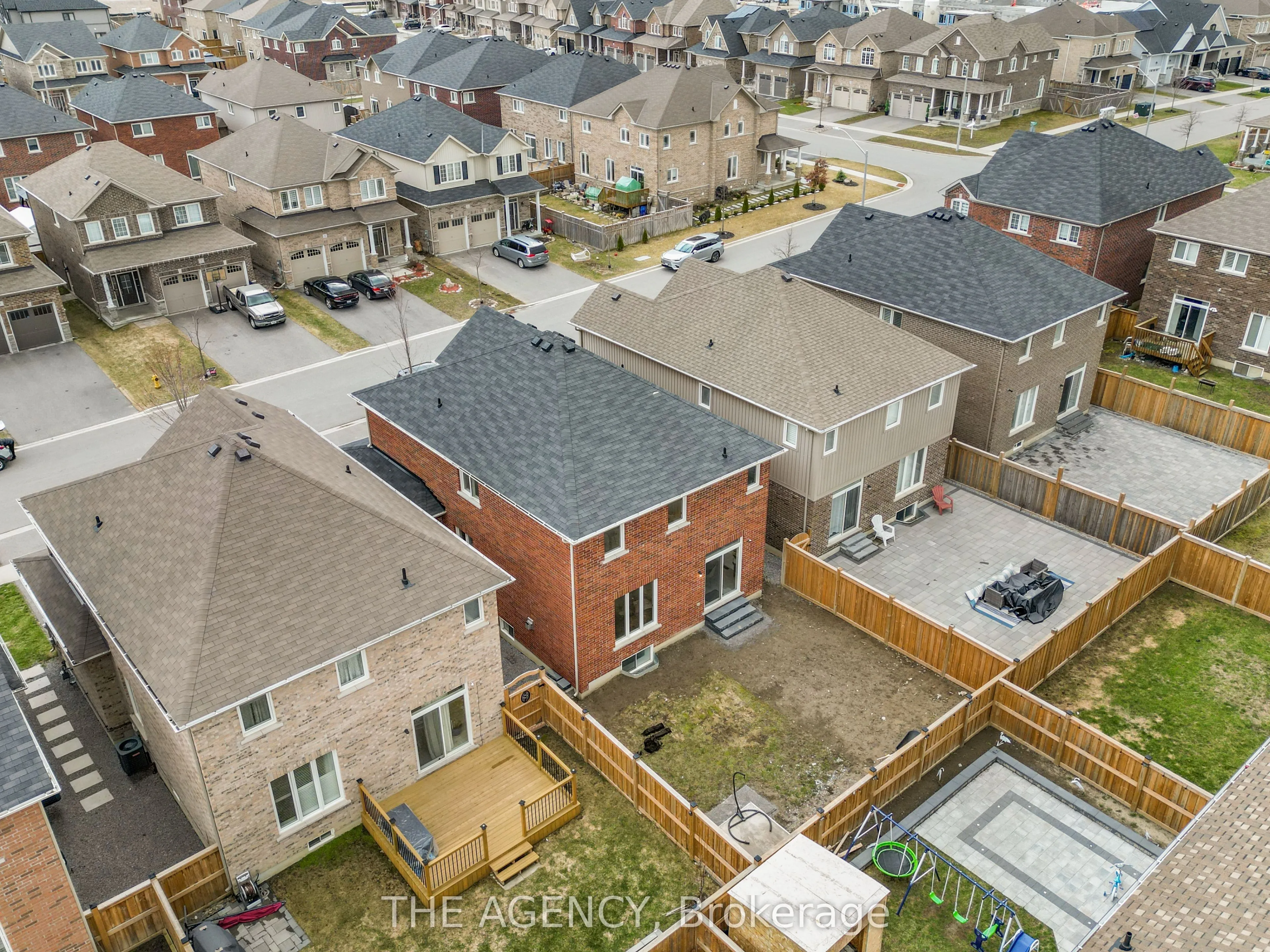 10 Moses Crescent