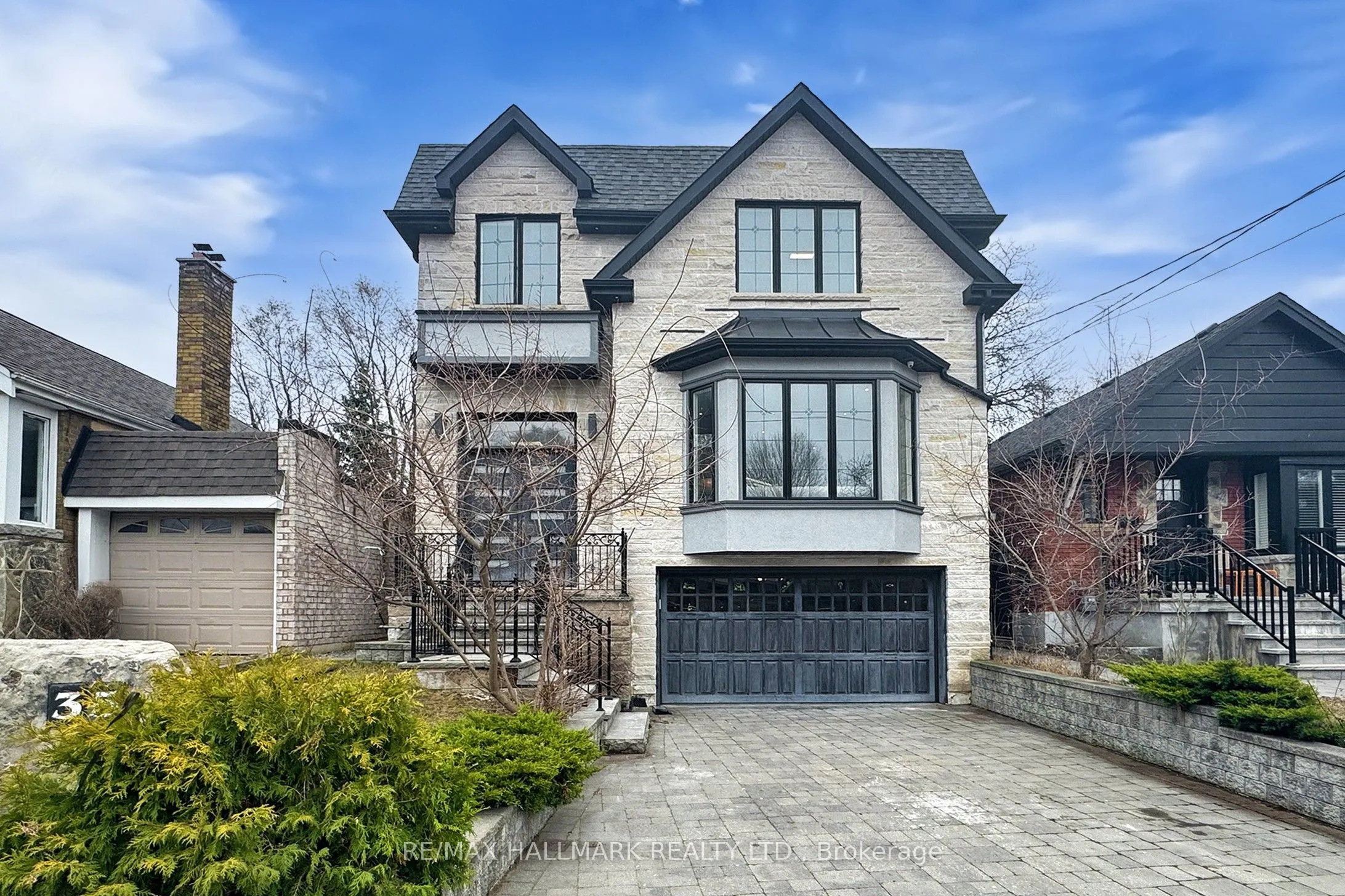 35 Davies Crescent