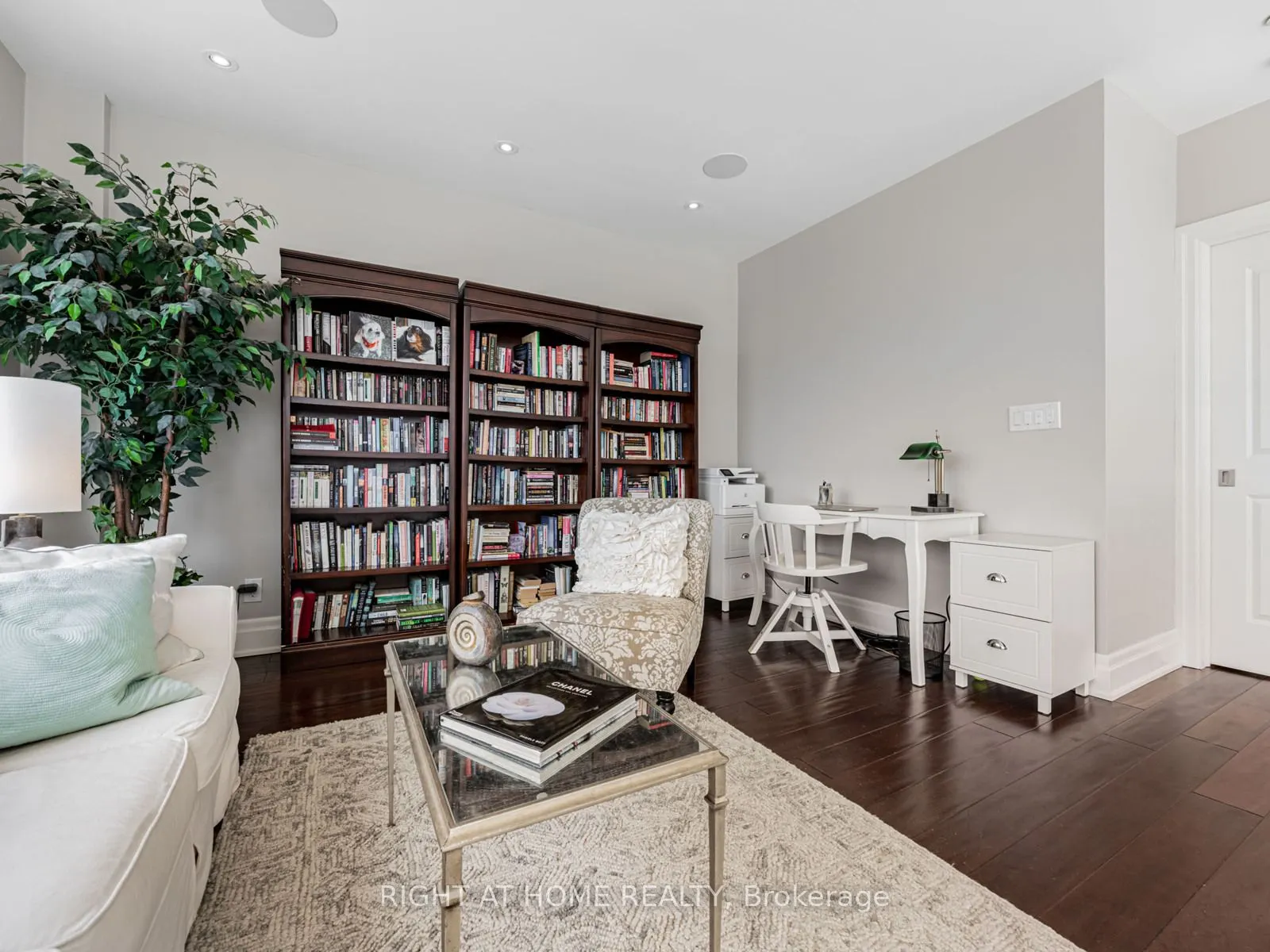 1 Rainsford Road, #204