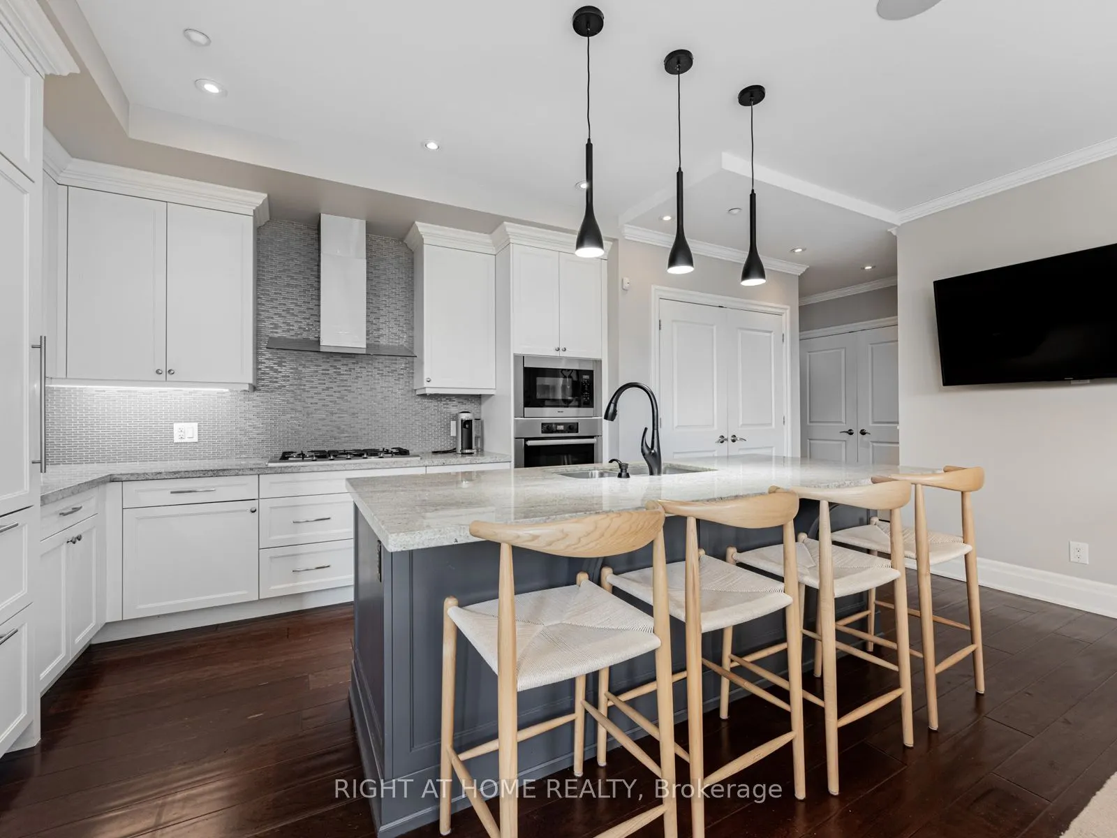 1 Rainsford Road, #204