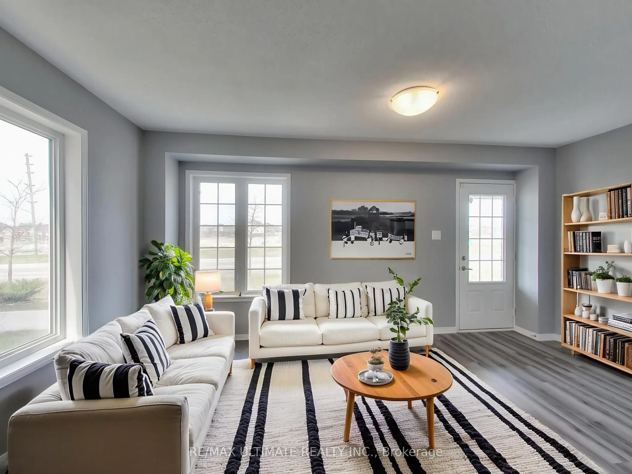 487 Rossland Road E