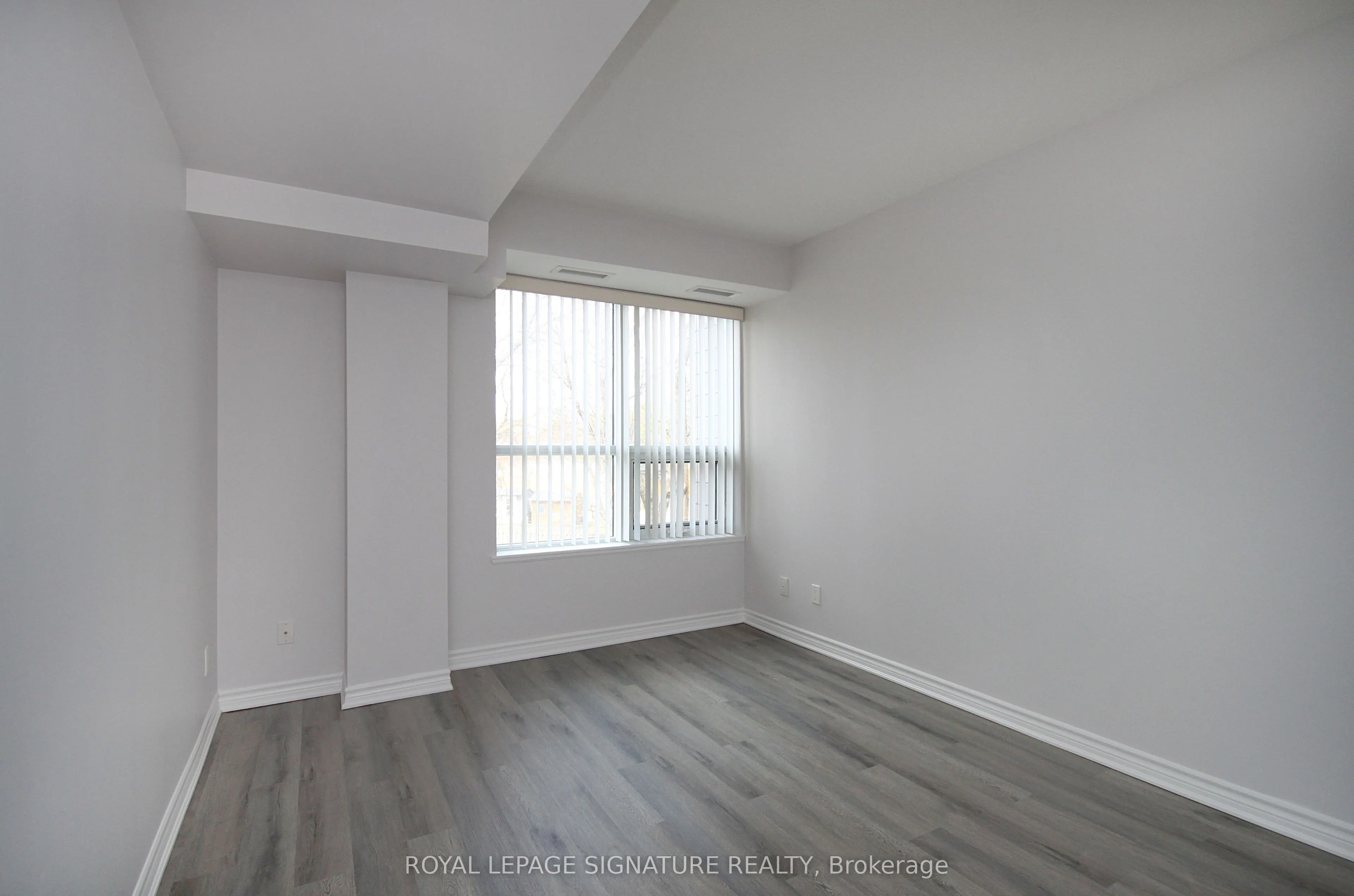 1 Falaise Road, #212