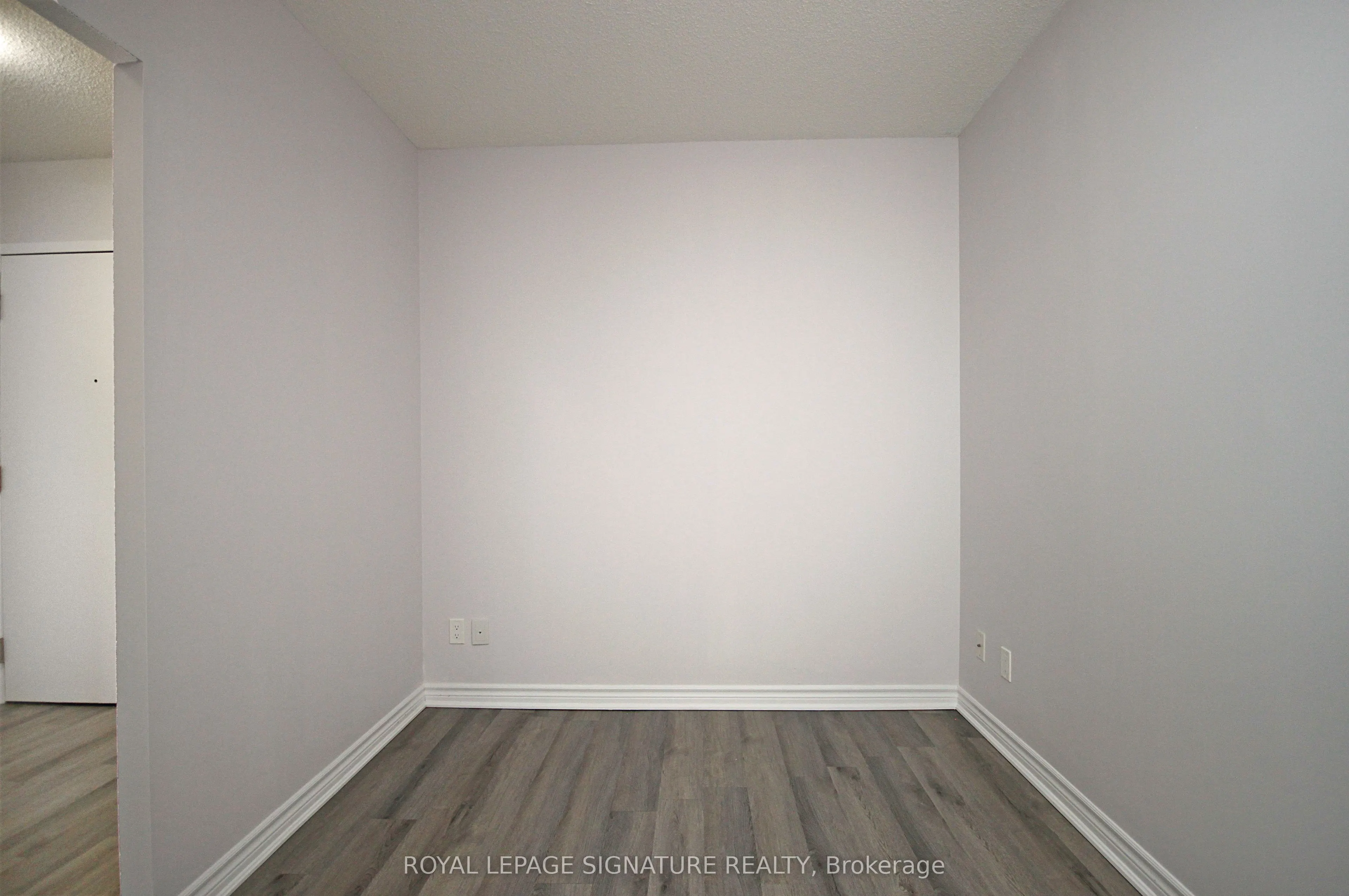 1 Falaise Road, #212