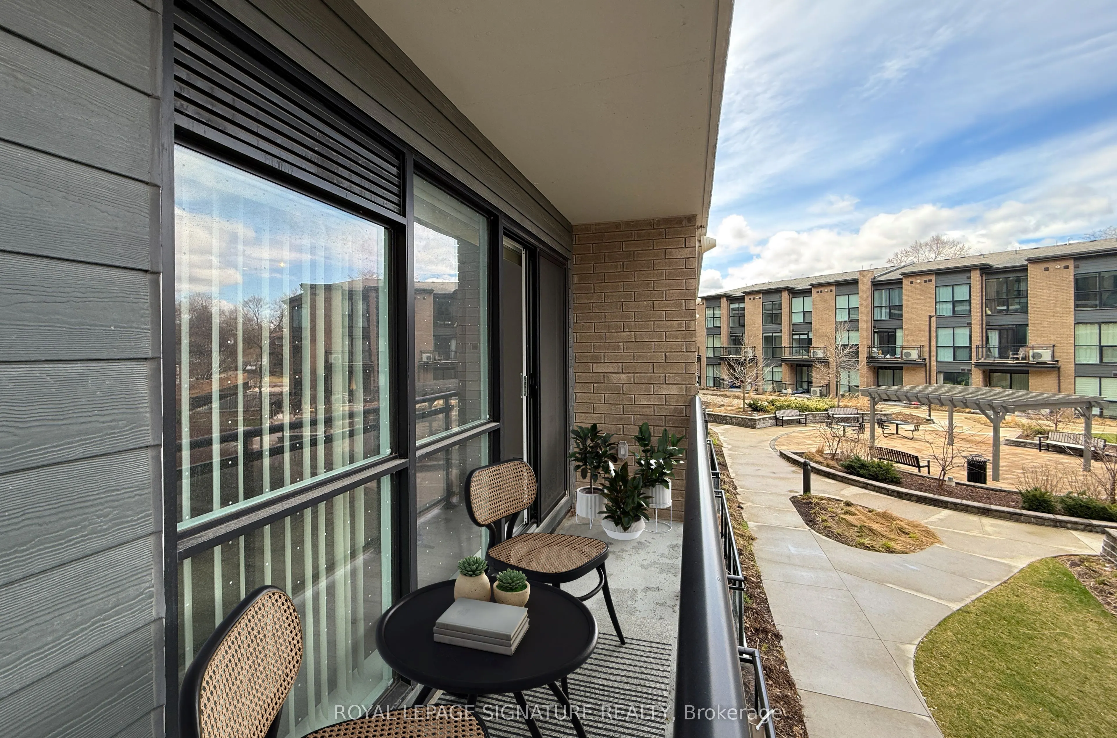 1 Falaise Road, #212