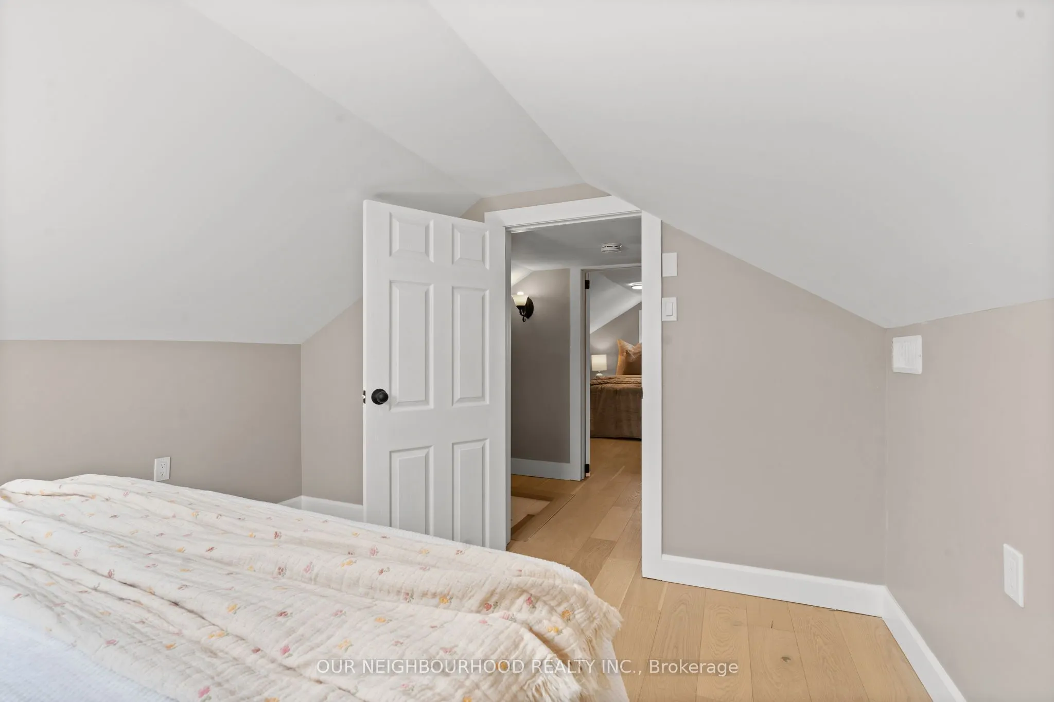 780 Oxford Street