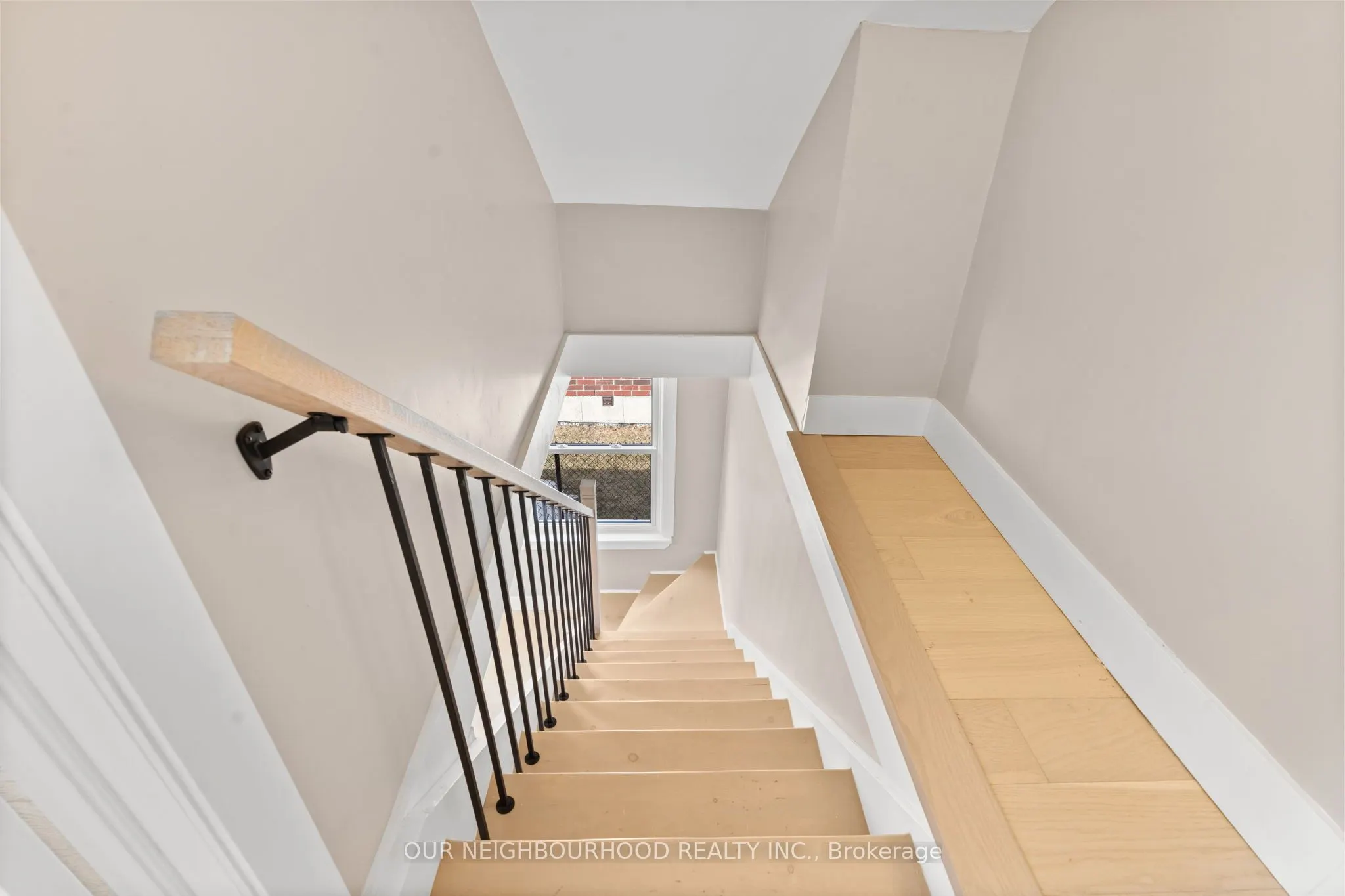 780 Oxford Street