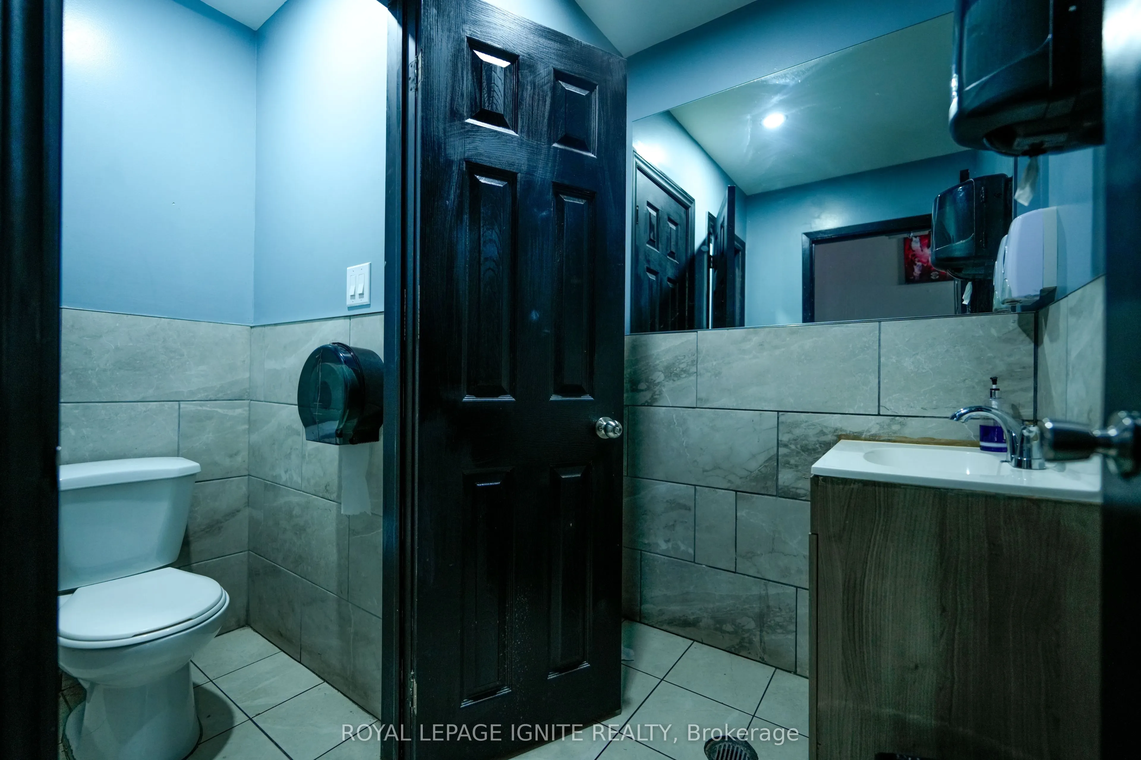 4190 Kingston Road, #1&2