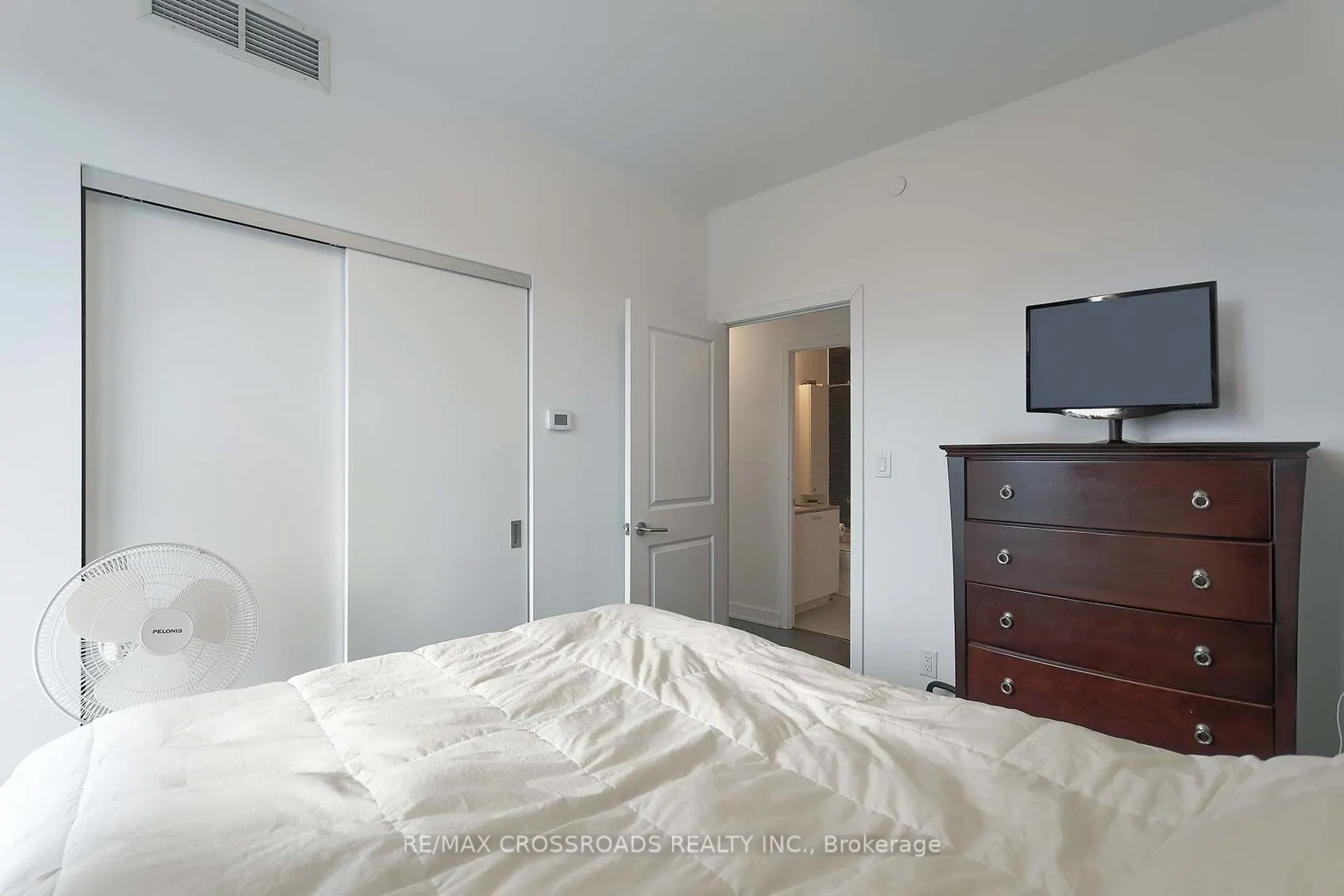 2799 Kingston Road #305