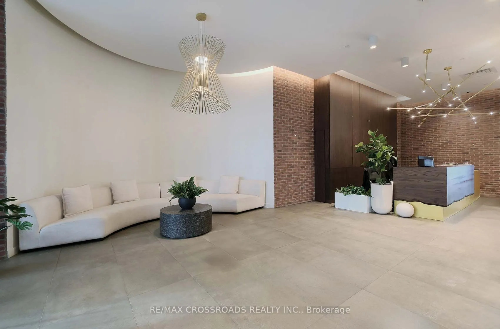 2799 Kingston Road #305