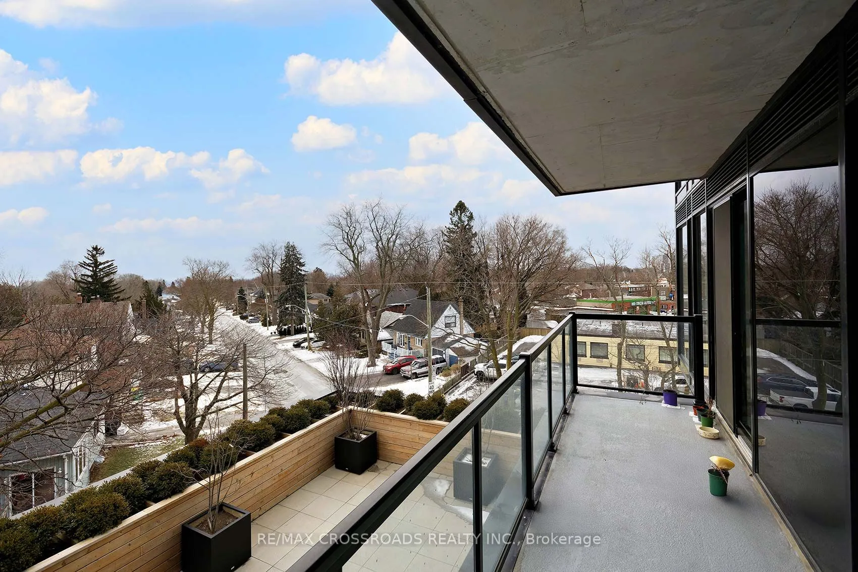 2799 Kingston Road #305