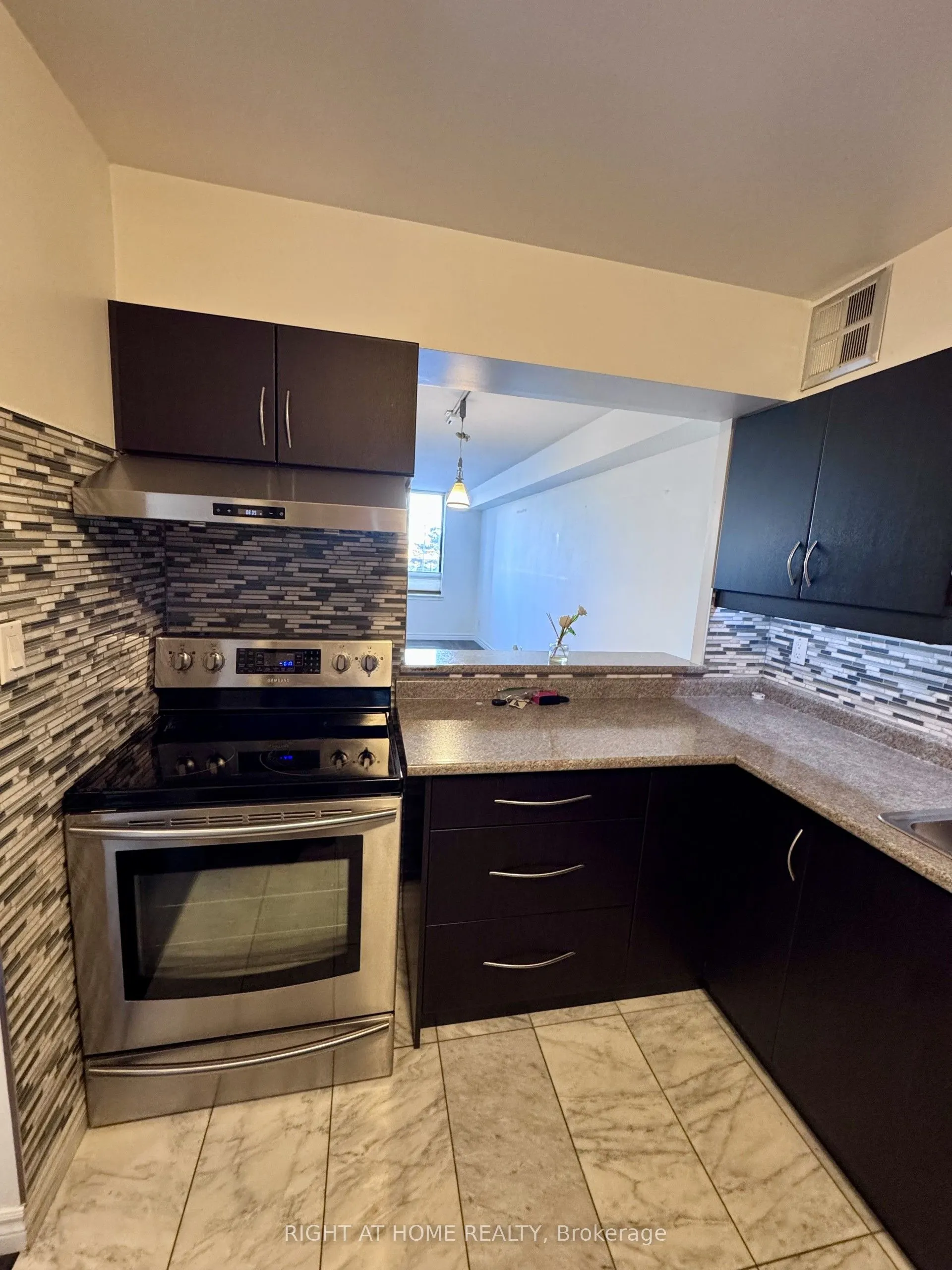 75 Bamburgh Circle, #222