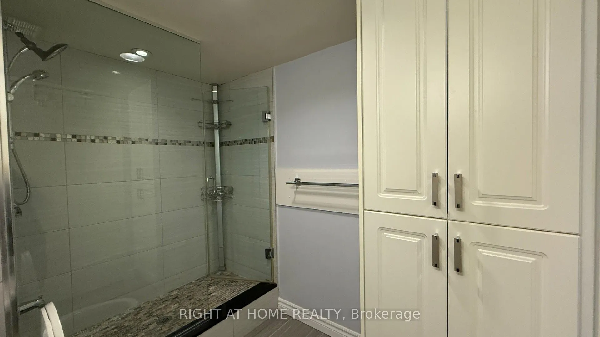 75 Bamburgh Circle, #222